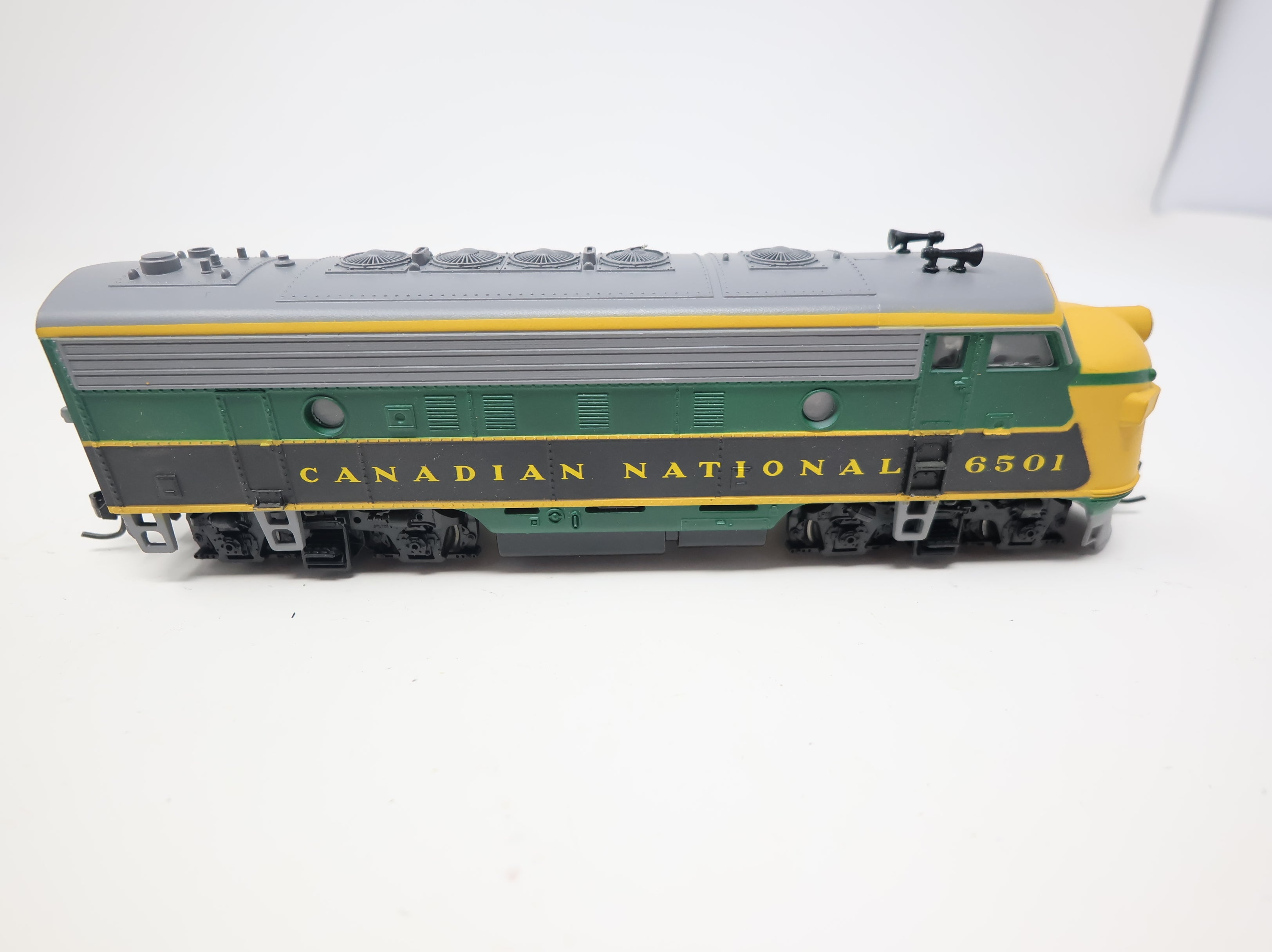 USED Athearn HO Scale F-7A Diesel Locomotive Canadian National #6501 DC