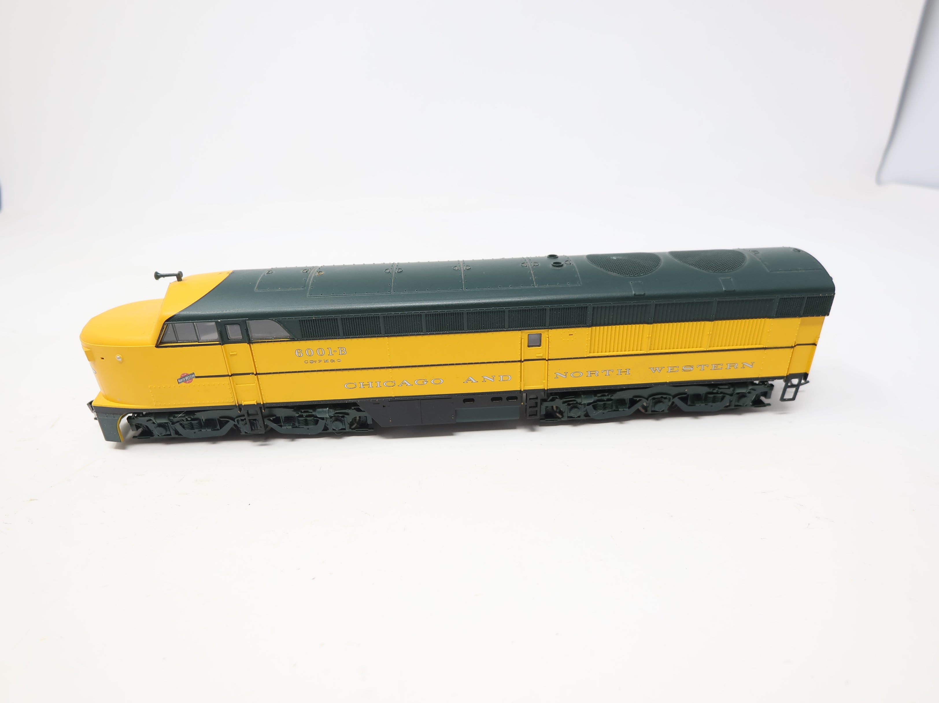 USED Life-Like HO Scale Proto 1000 Erie Built Diesel Locomotive Chicago & North Western #6001B DC