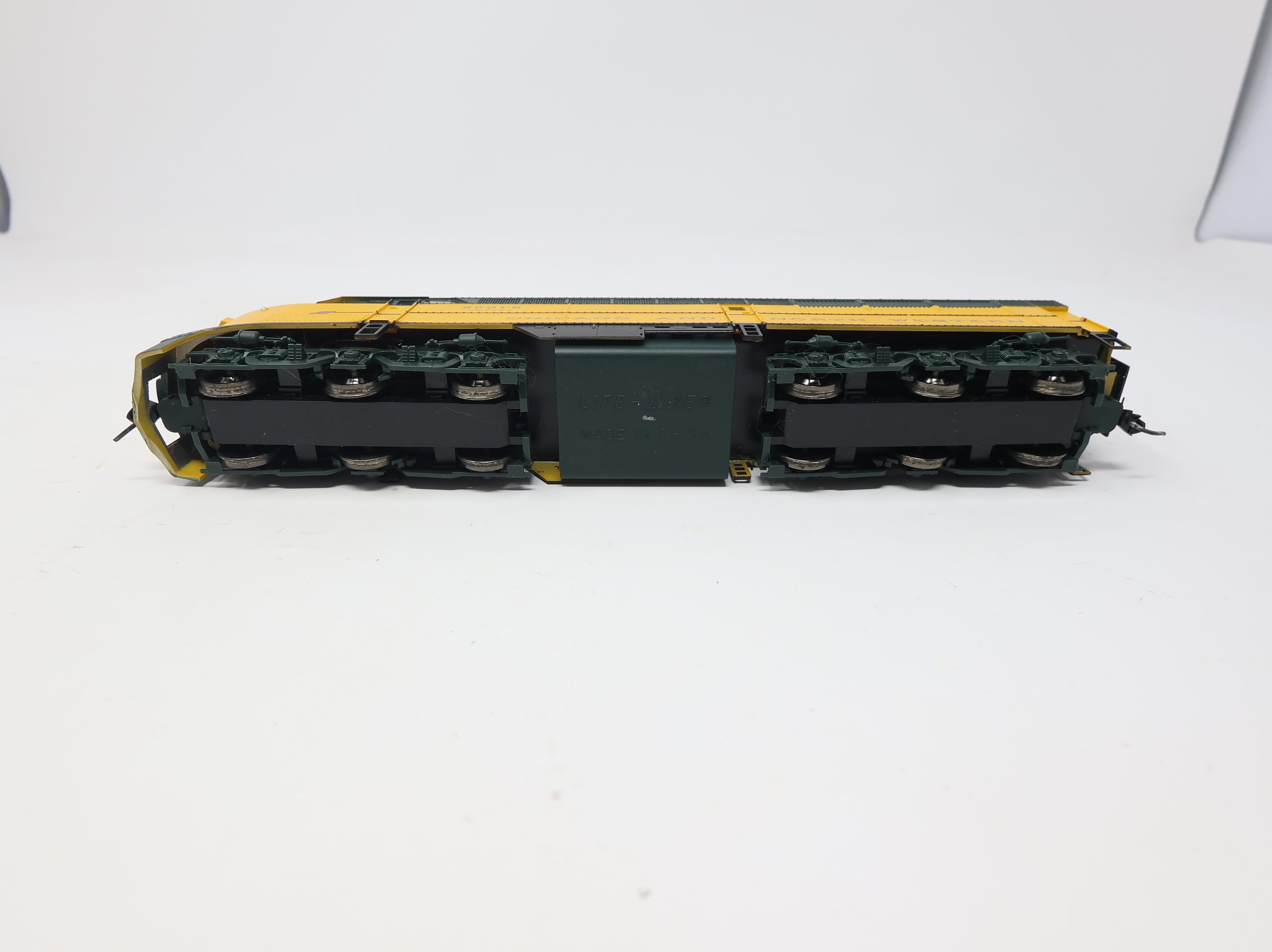 USED Life-Like HO Scale Proto 1000 Erie Built Diesel Locomotive Chicago & North Western #6001B DC