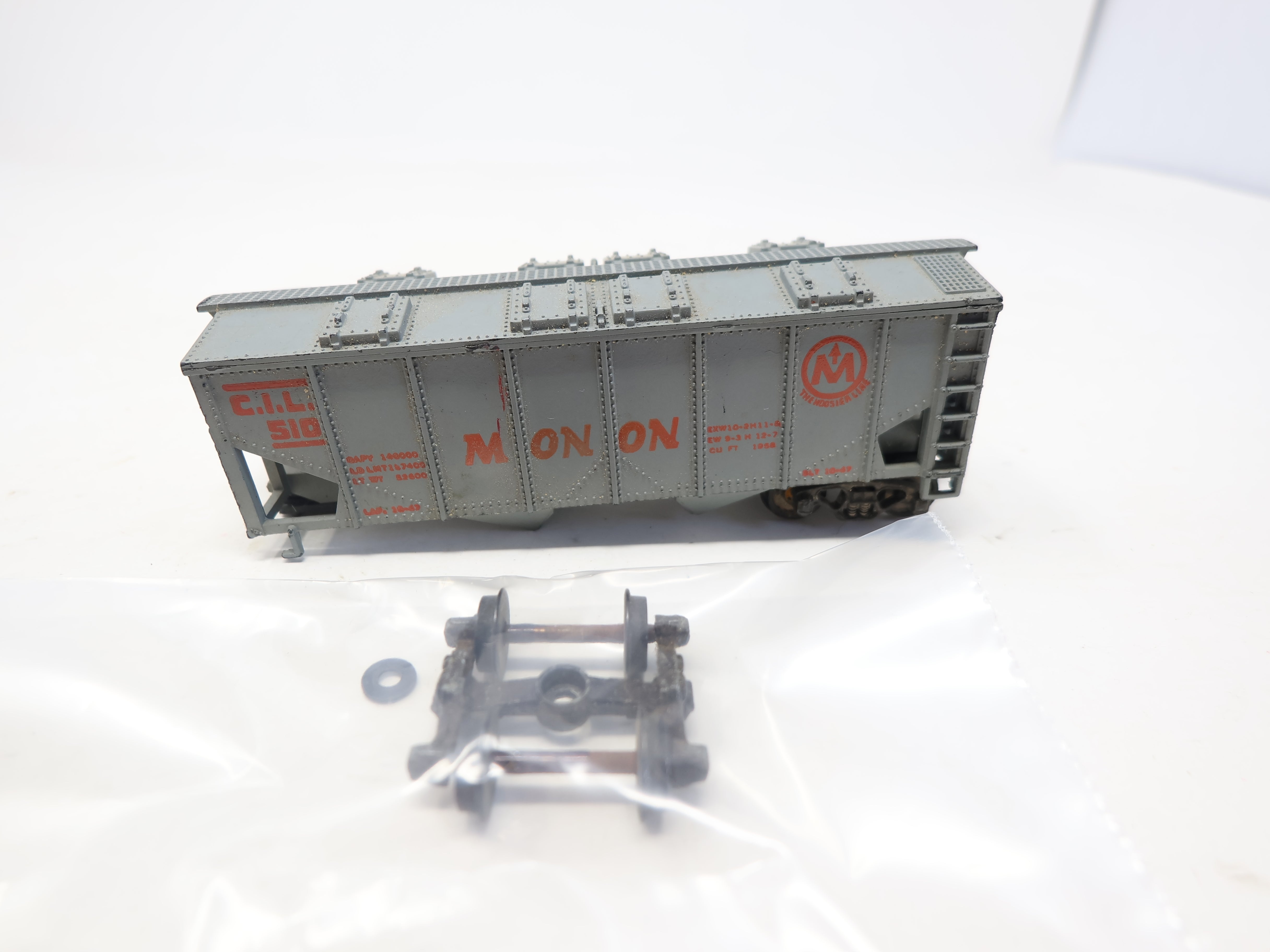 USED HO Scale, 2 Bay Covered Hopper, Monon CIL #510