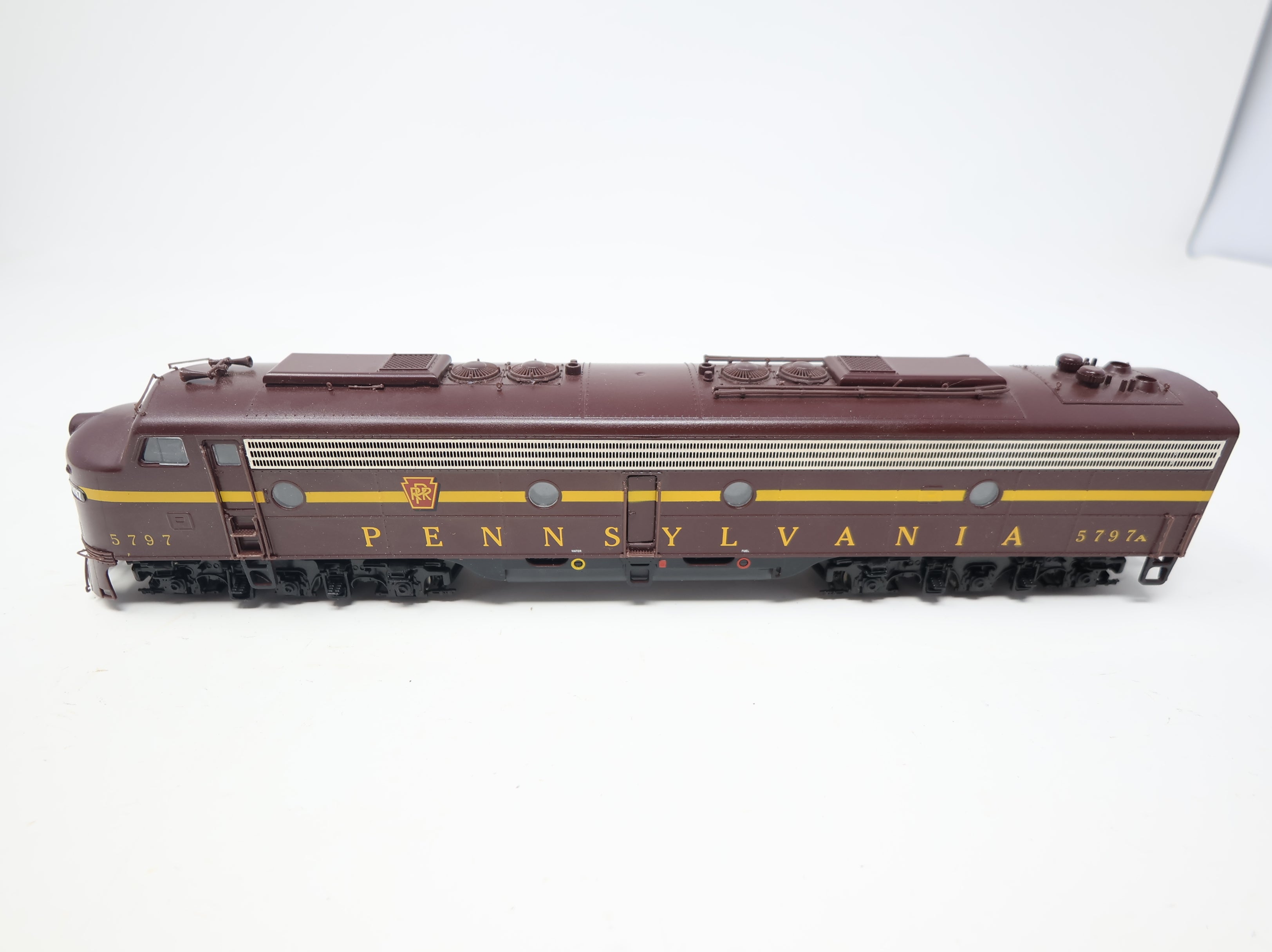 USED Life-Like HO Scale Proto 2000 E8/E9 Diesel Locomotive Pennsylvania #5797A DC