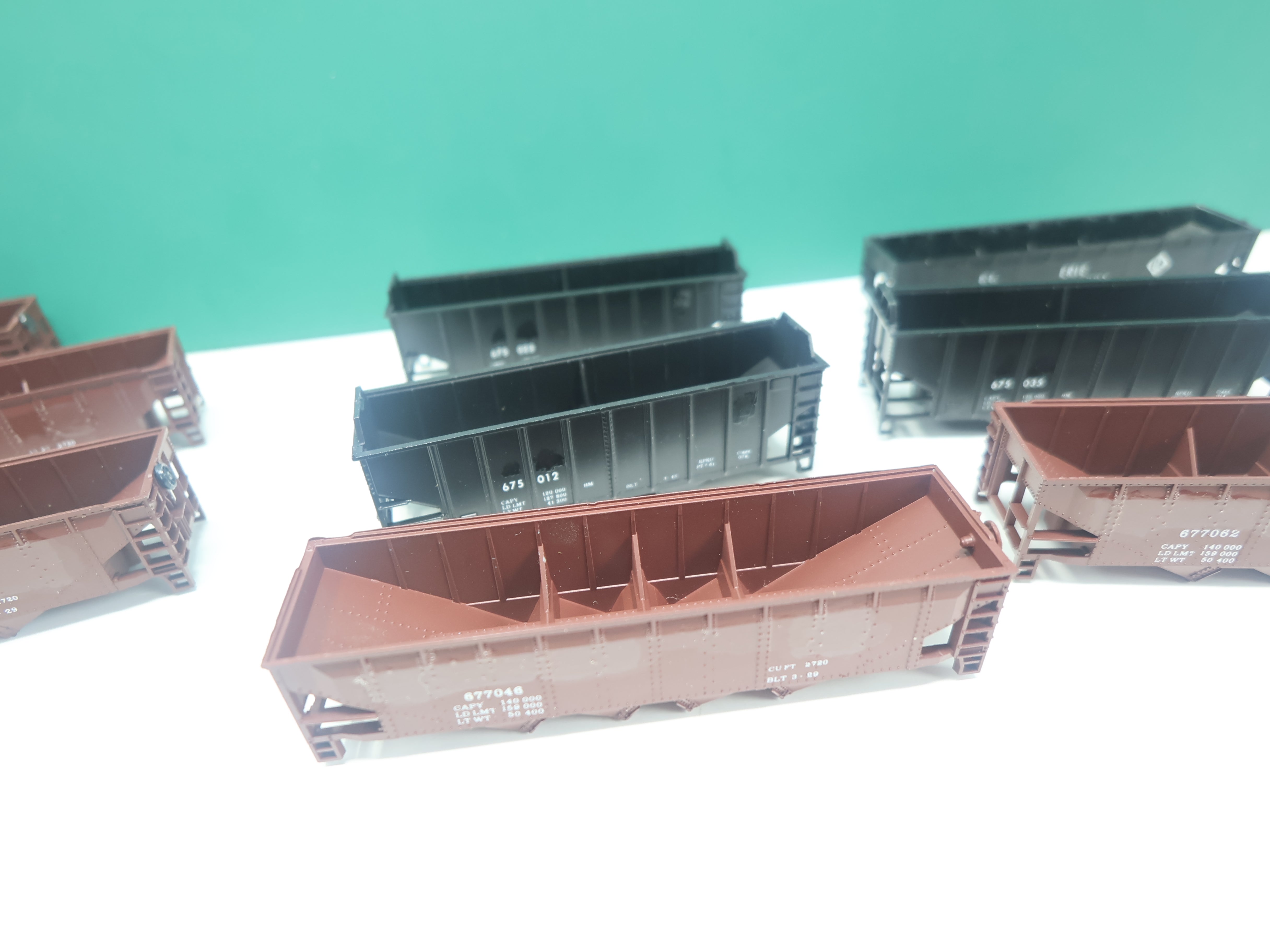 USED N Scale, Lot of 9 Hoppers, No trucks