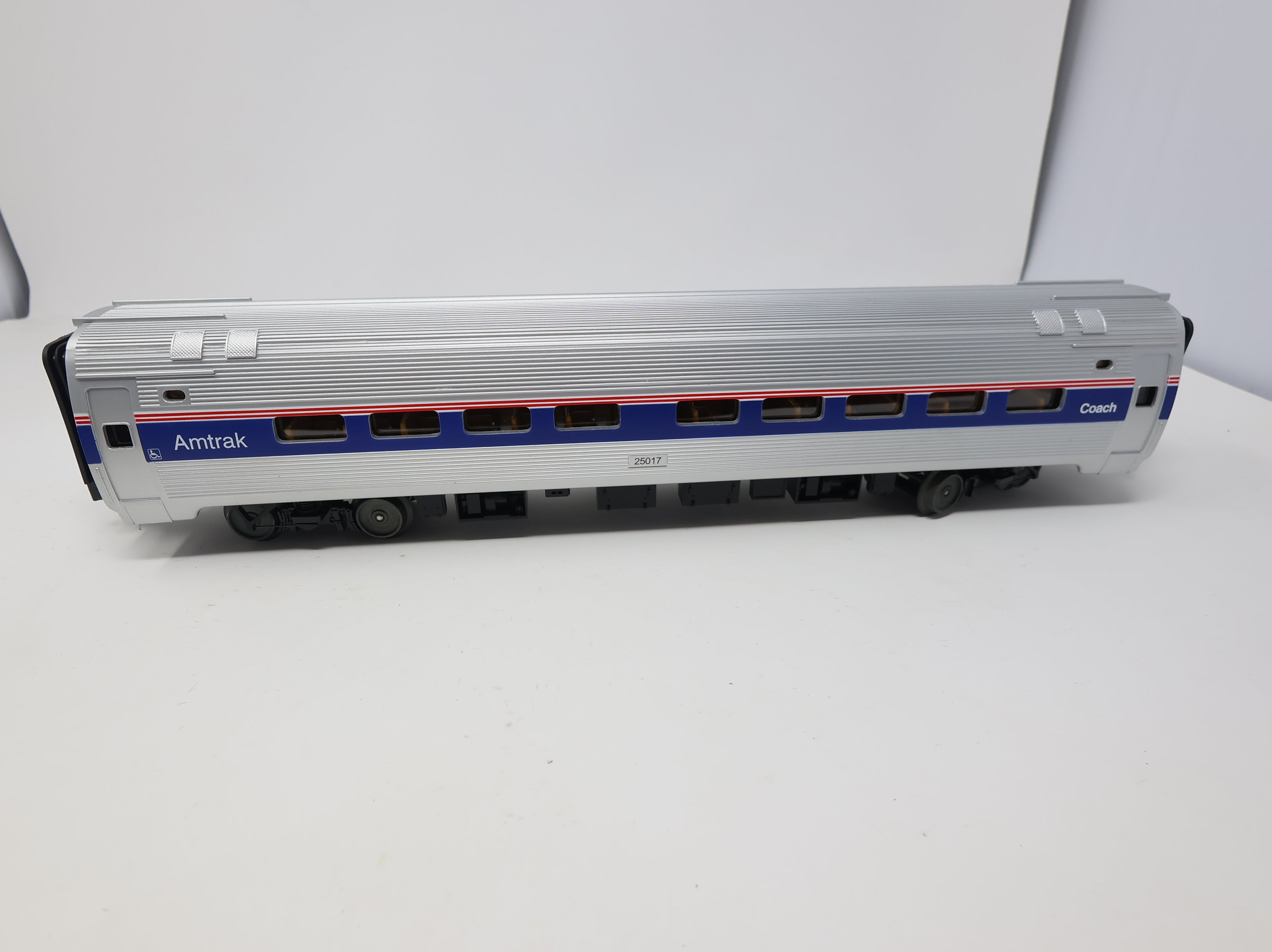 USED MTH Rail King 30-4230B O Amfleet Coach Car Amtrak #25017