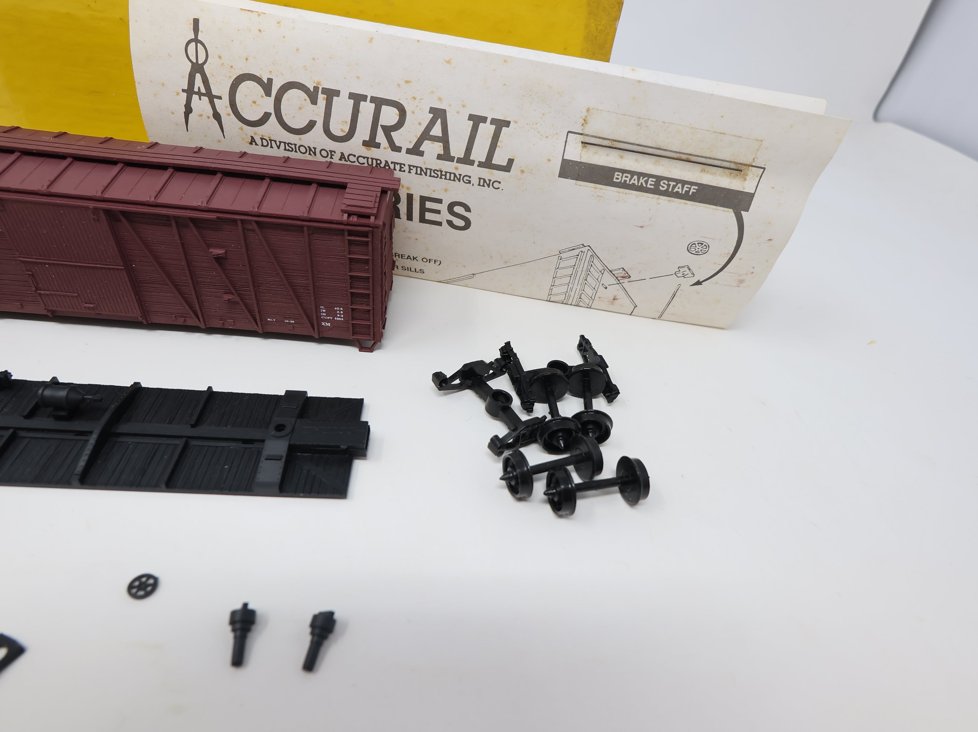 USED Accurail HO Scale 40' Wooden OB Box Car Delaware and Hudson D&H #17381 Steel Ends KIT