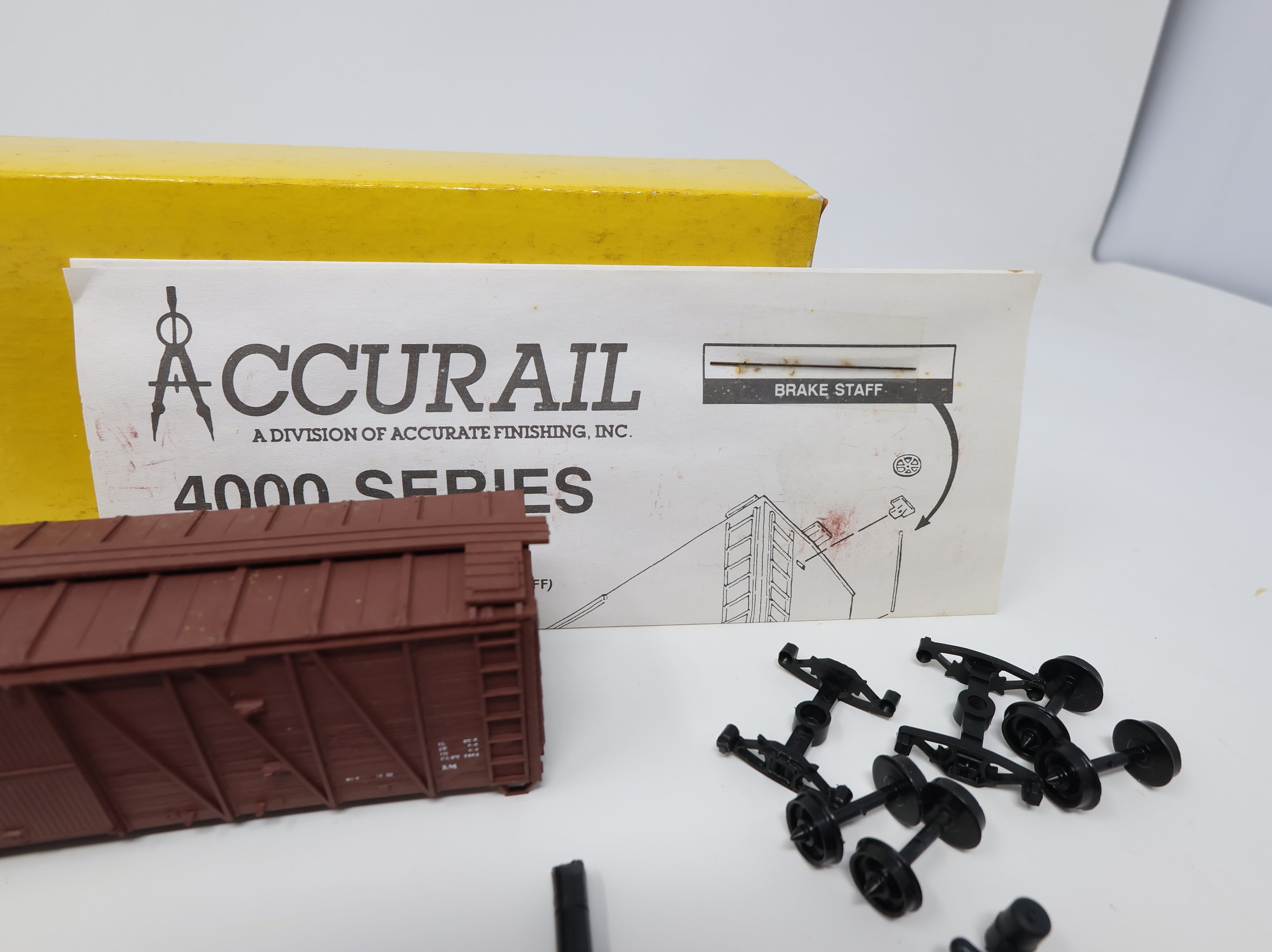 USED Accurail HO Scale 40' Wooden OB Box Car Delaware and Hudson D&H #17334 Steel Ends KIT