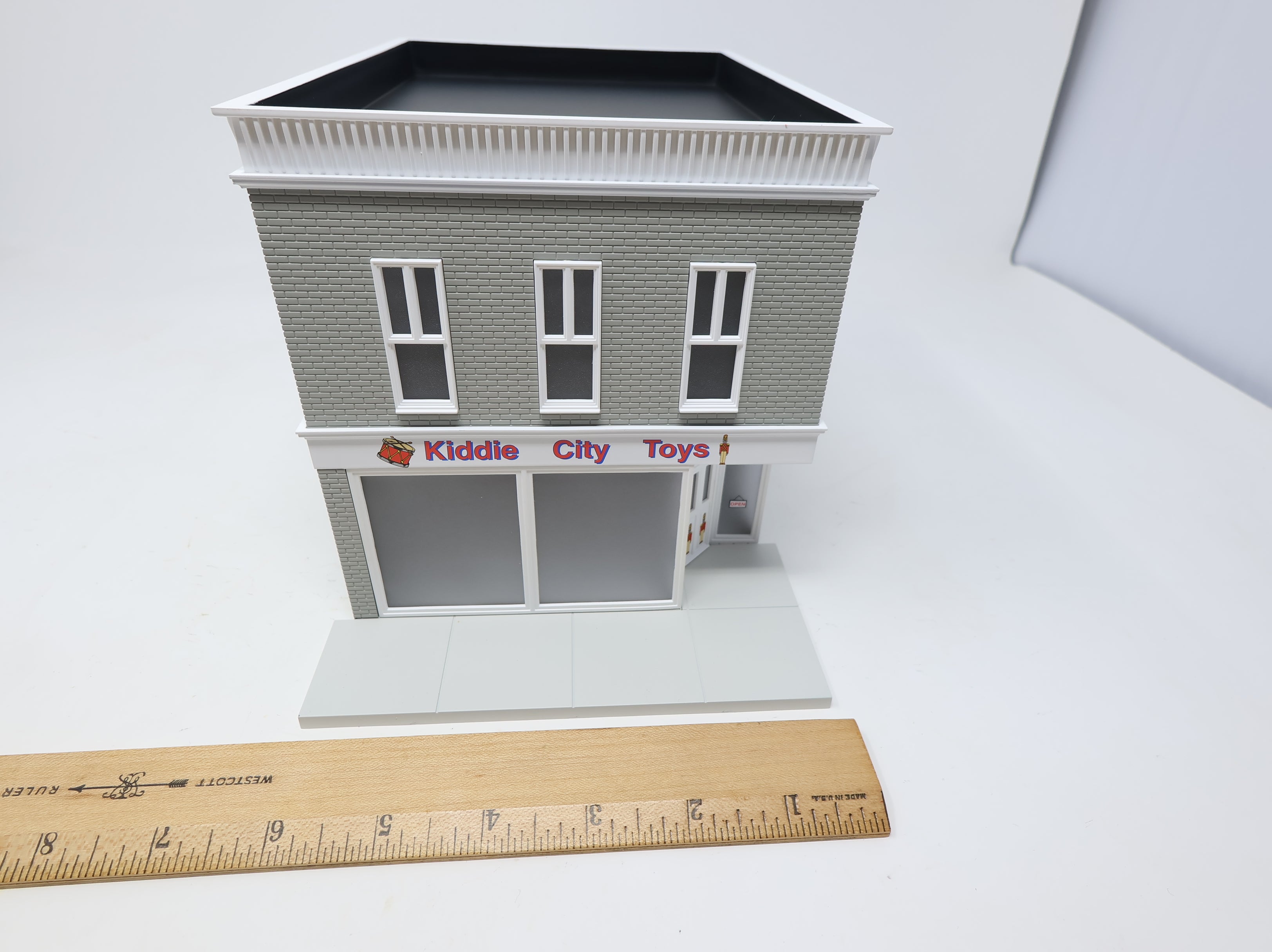 USED Lionel 6-34129 O Kiddie City Toy Store Main St Building