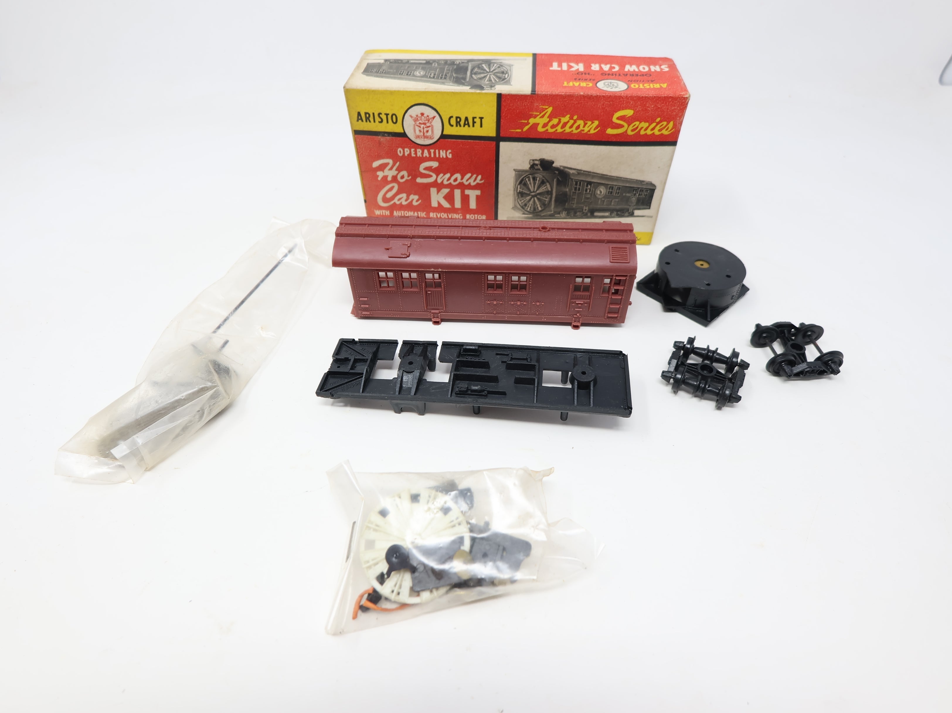 USED Aristo-Craft HO Scale Operating Snow Car Undecorated KIT