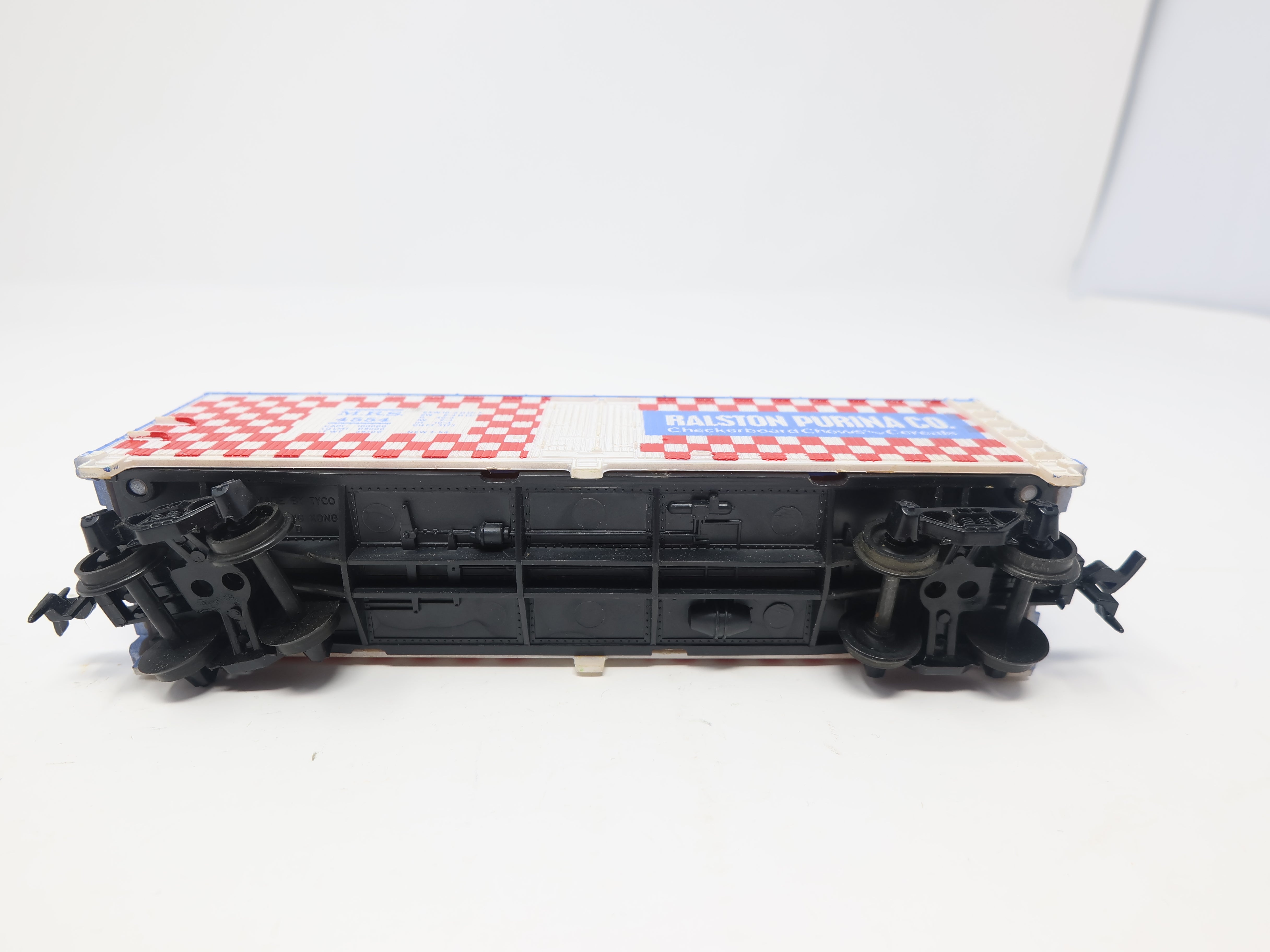 USED Tyco HO Scale, 40' Wooden Reefer Box Car, Ralston Purina Co MRS #4554