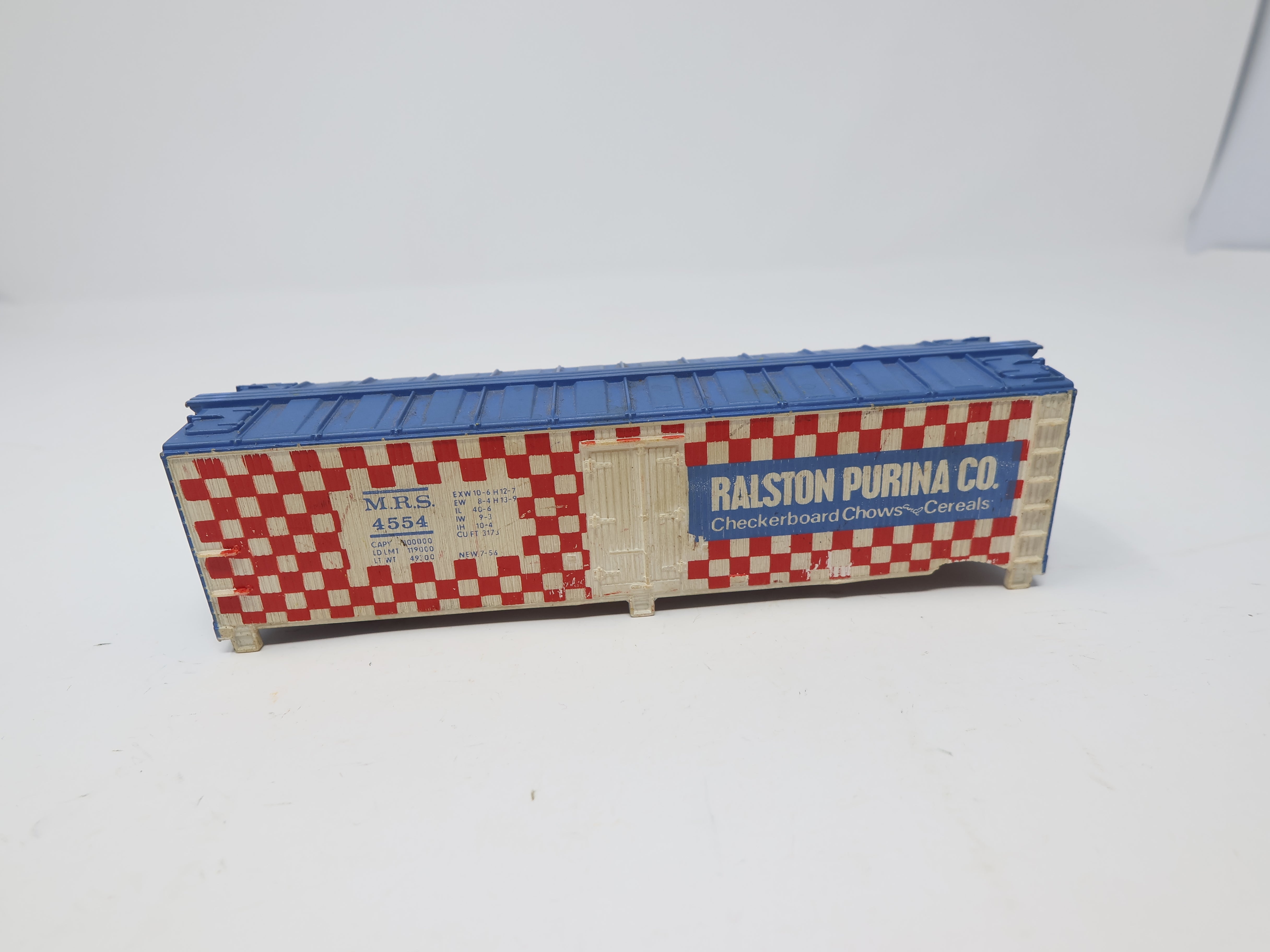 USED Tyco HO Scale, 40' Wooden Reefer Box Car, Ralston Purina Co MRS #4554, Shell Only