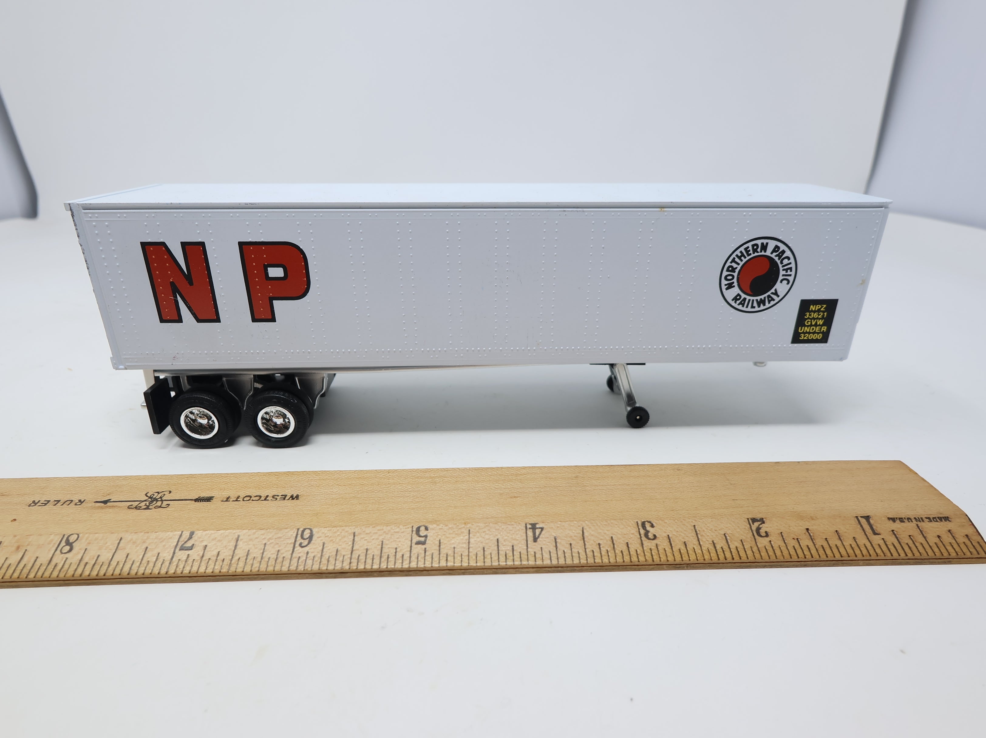 USED Lionel O Trailer Northern Pacific NPZ #33621