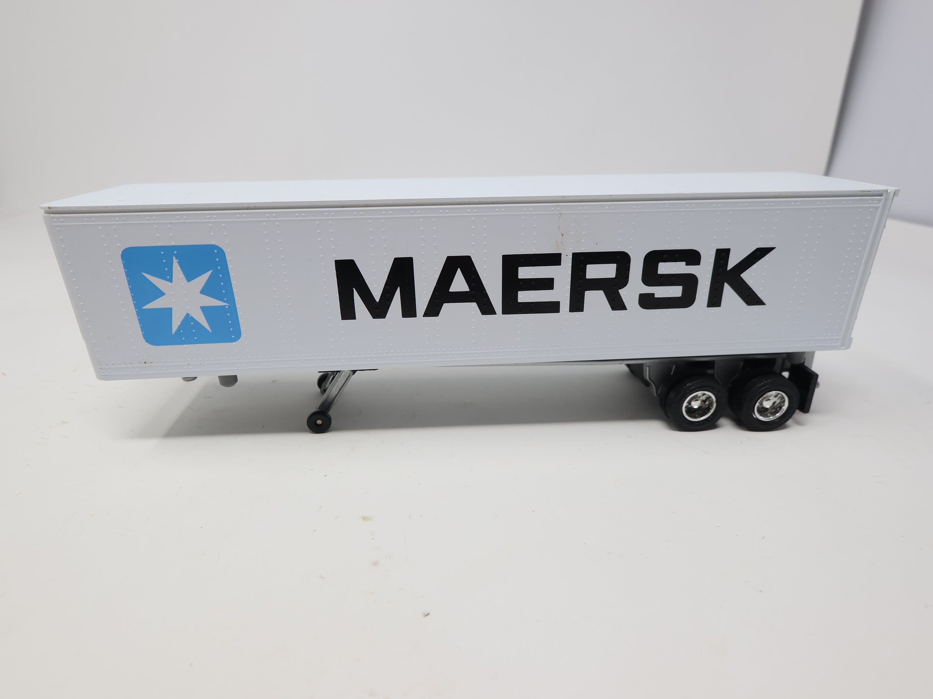 USED Lionel O Trailer Maersk #11731