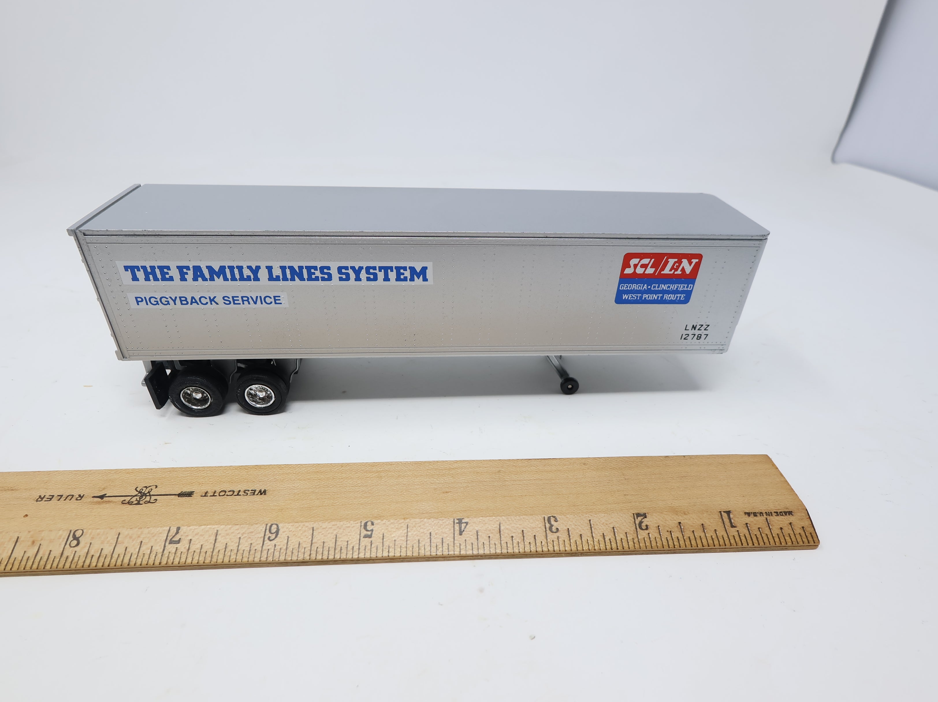 USED Lionel O Trailer Family Lines System LNZZ #12787