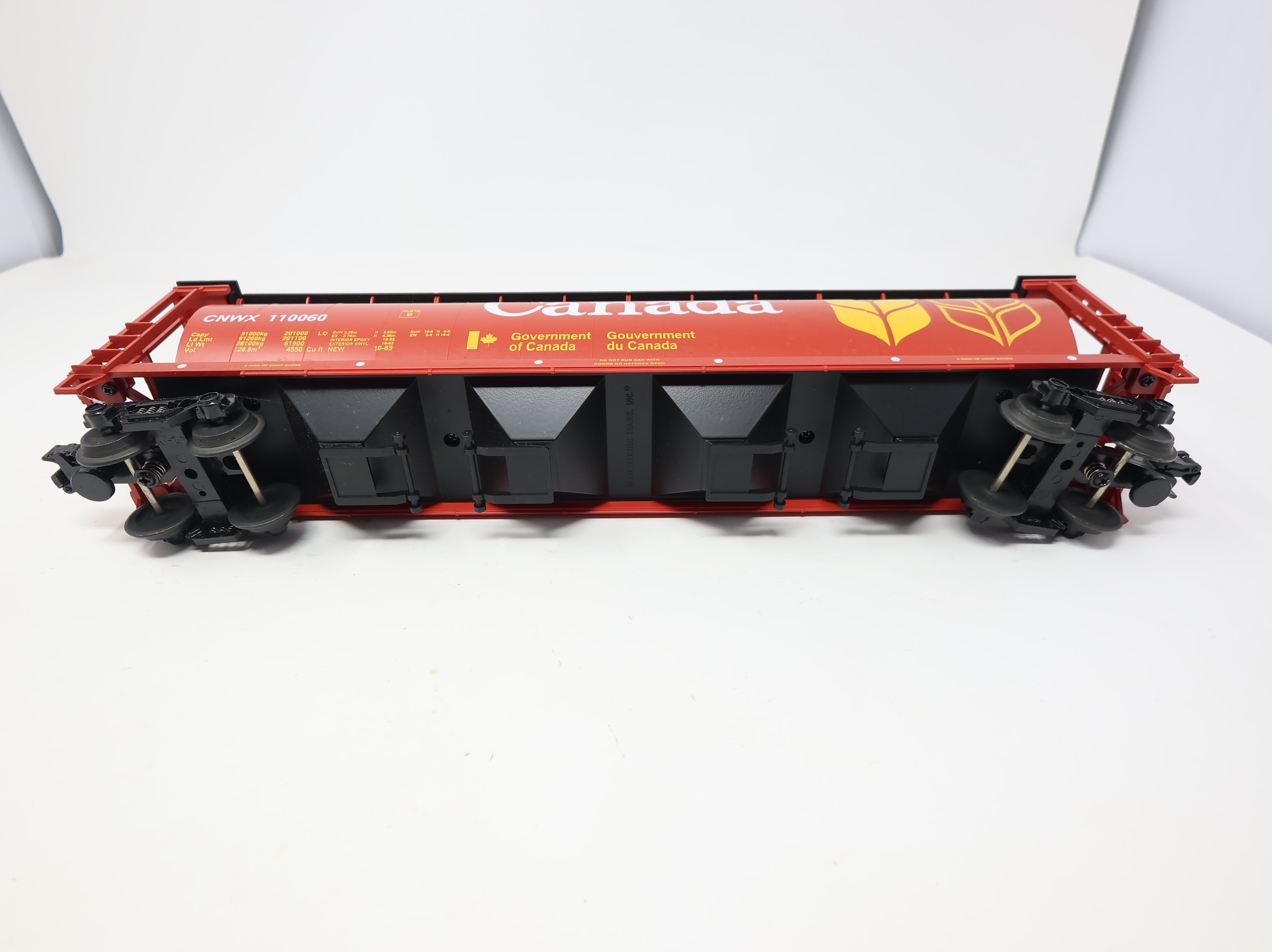 USED MTH Premier 20-97400 O 4-Bay Cylindrical Grain Hopper Canada CNWX #110060