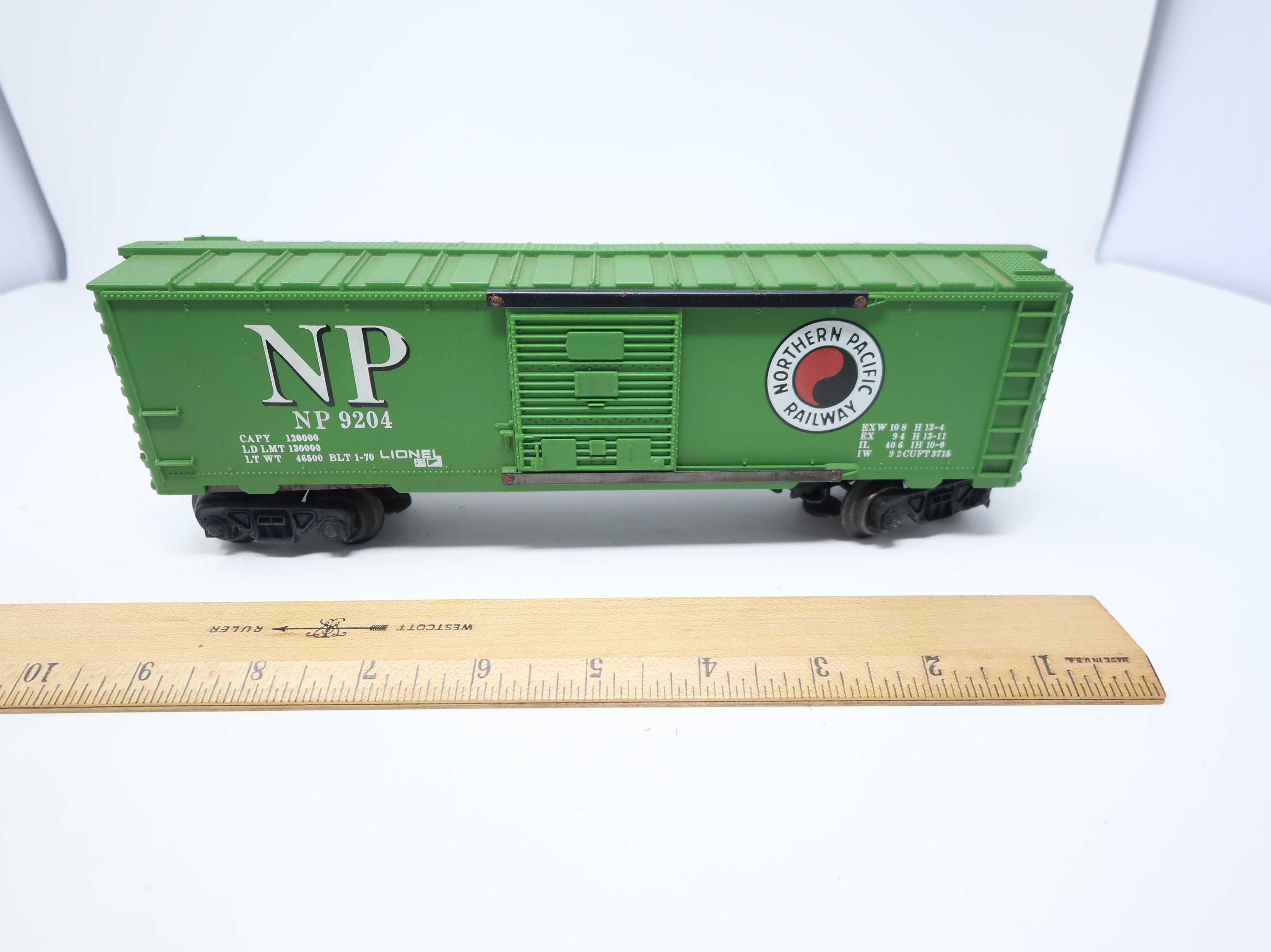 USED Lionel O Boxcar Northern Pacific NP #9204