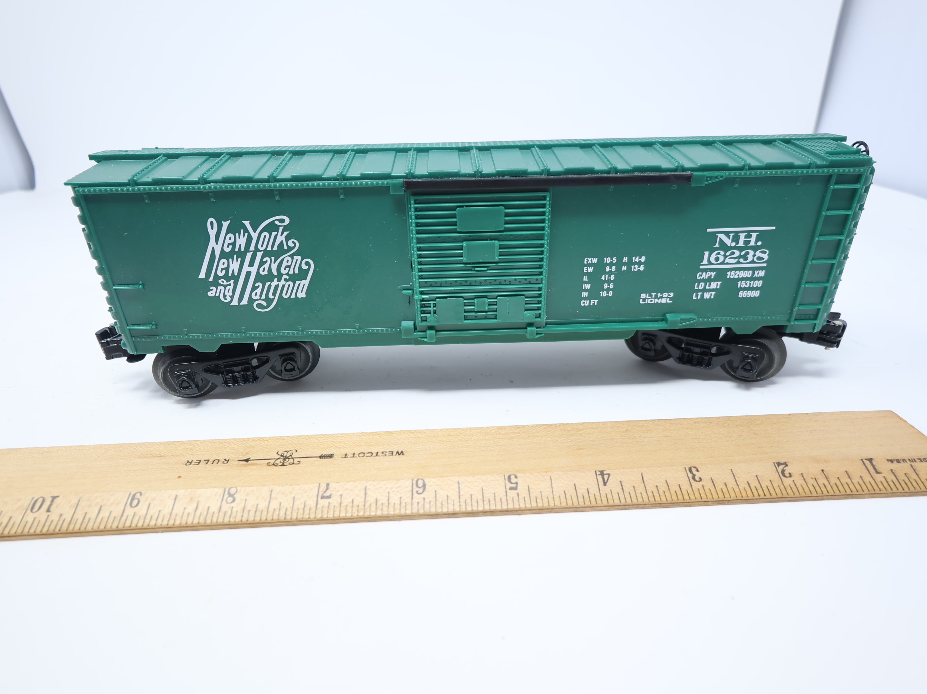 USED Lionel O Boxcar New Haven NH #16238