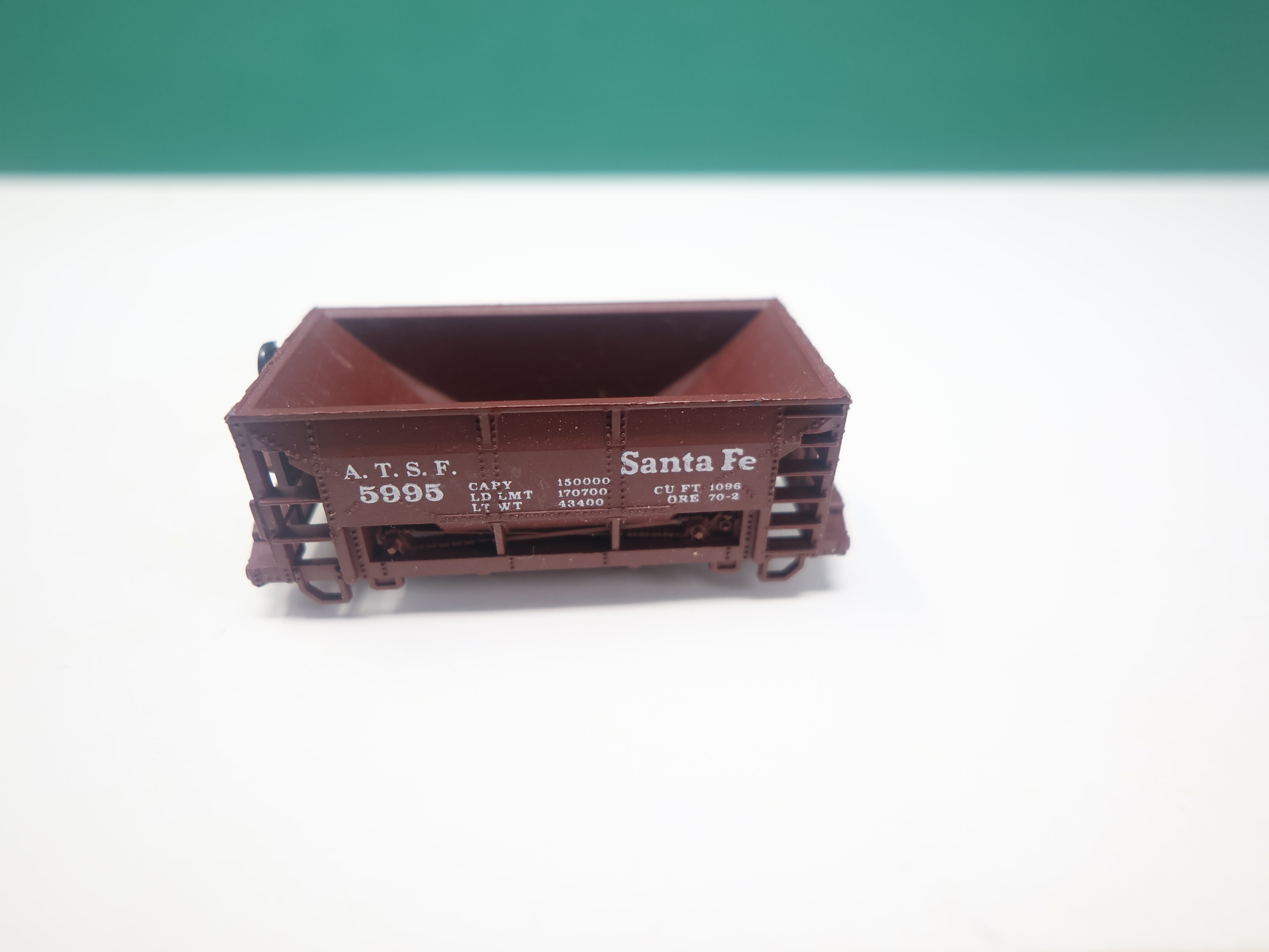 USED N Scale, Ore Car, Santa Fe ATSF #5995, No Trucks