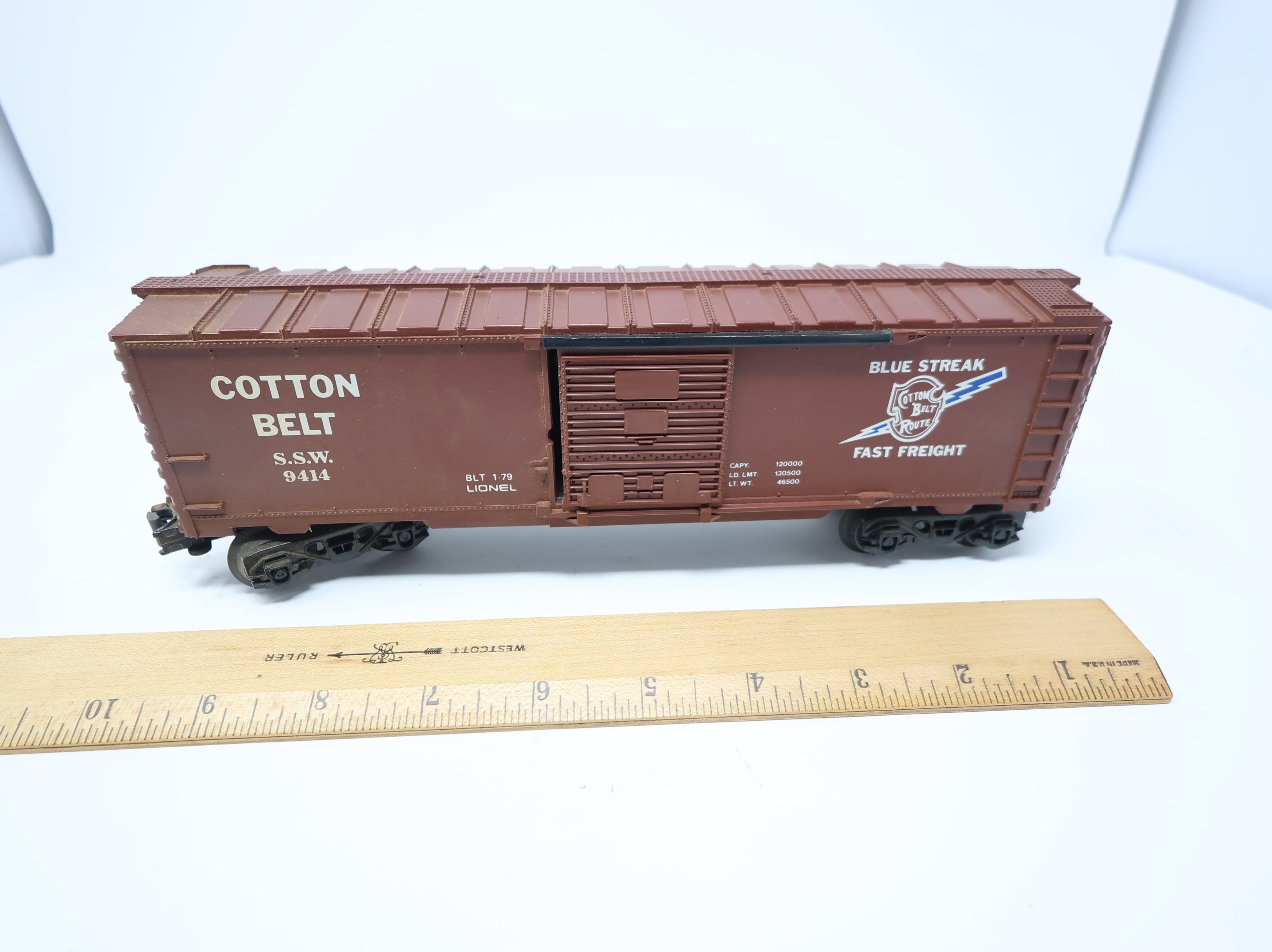 USED Lionel O Boxcar Cotton Belt SSW #9414