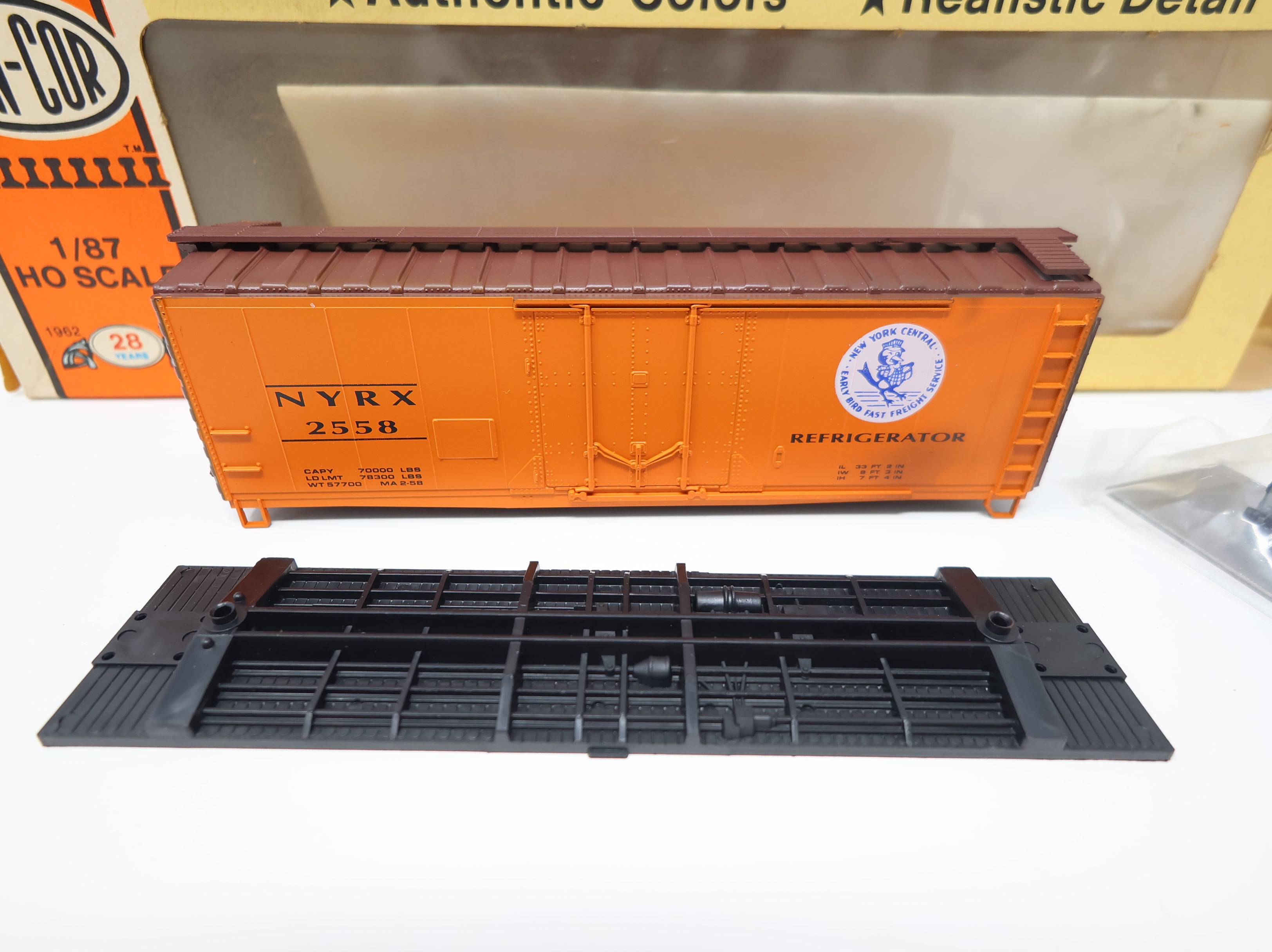 USED Con-Cor HO Scale Mechanical Reefer New York Central NYRX #2558 Thrid Rail Graphics KIT