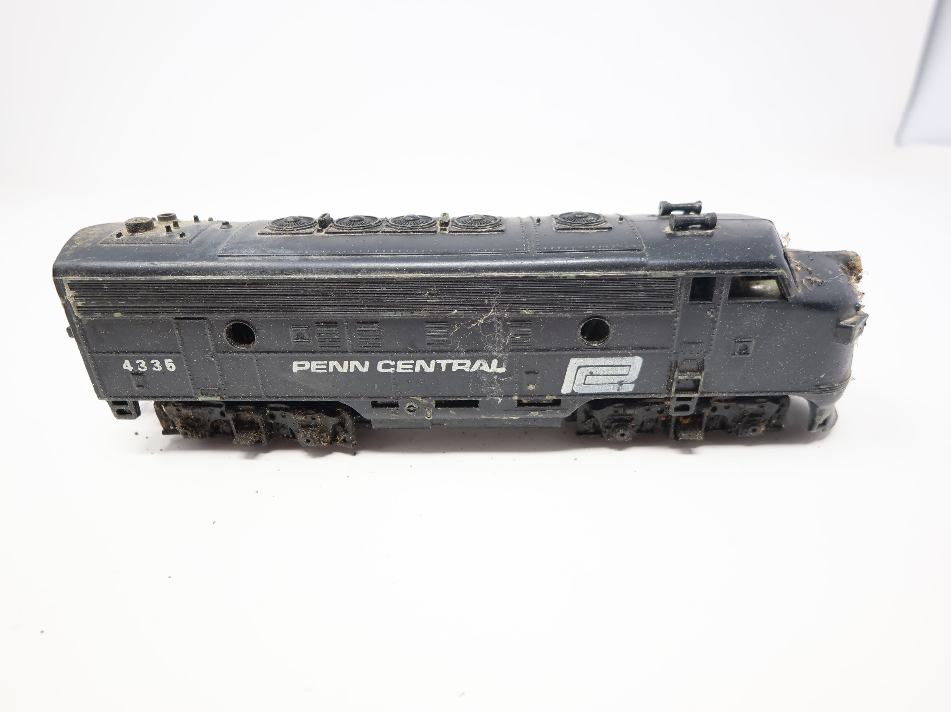 USED Tyco HO Scale A Unit Diesel Locomotive Penn Central #4335 Parts/Repairs DC