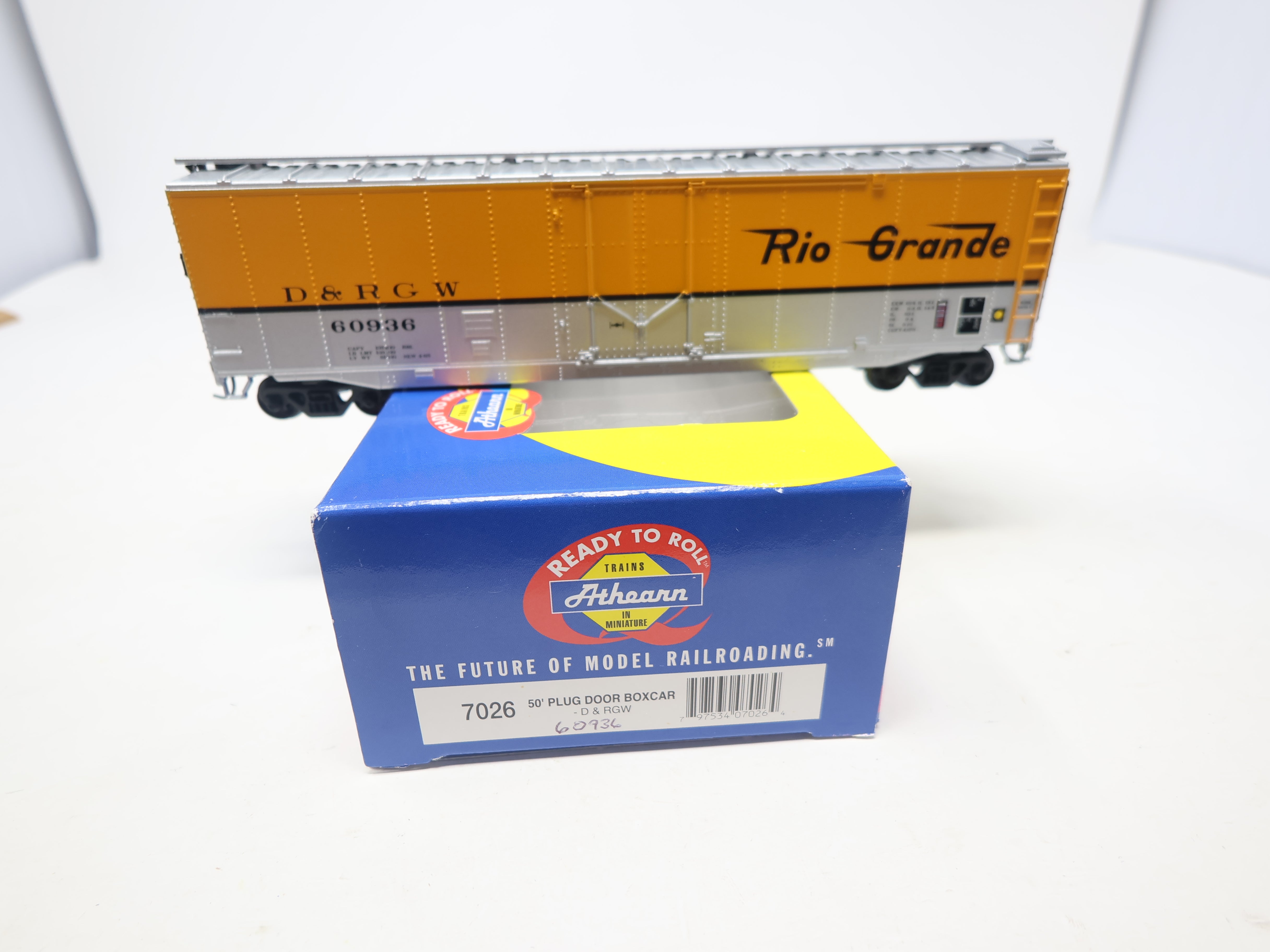 USED Athearn 7026 HO Scale, 50' Plug Door Box Car, Rio Grande D&RGW #60936