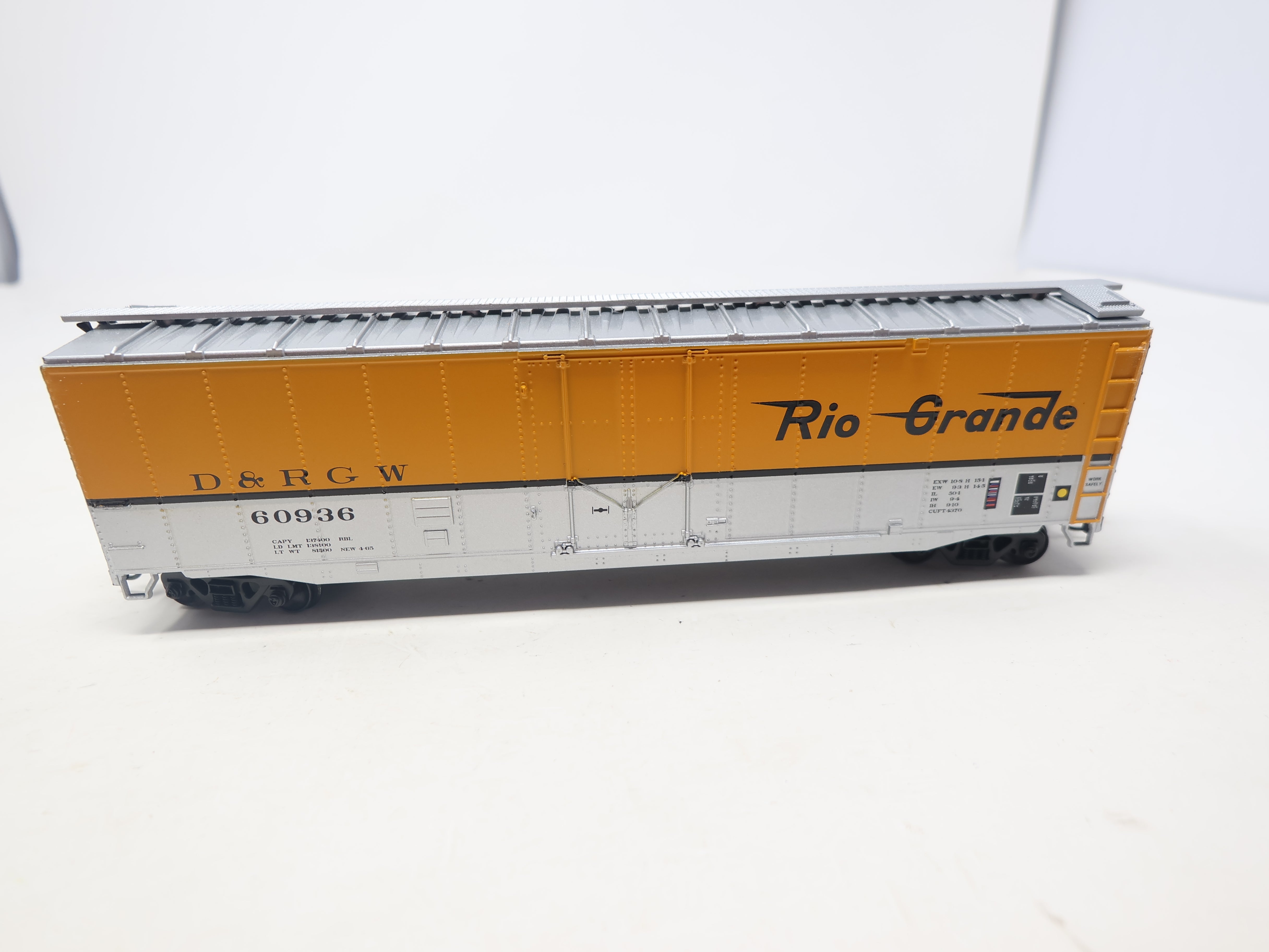 USED Athearn 7026 HO Scale, 50' Plug Door Box Car, Rio Grande D&RGW #60936