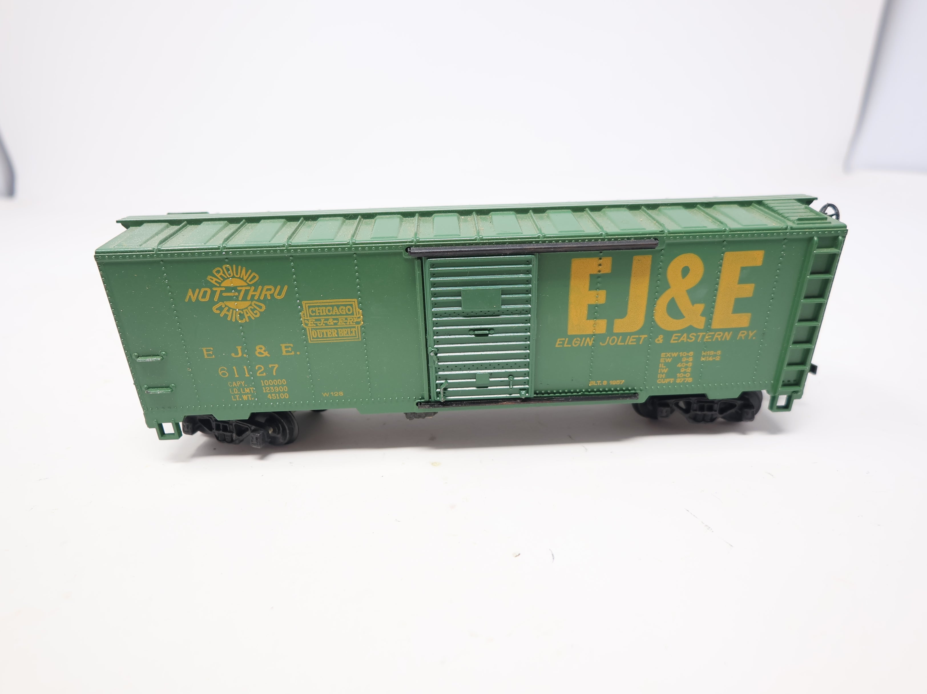 USED Mantua HO Scale 40' Box Car Elgin Joliet & Eastern EJ&E #61127