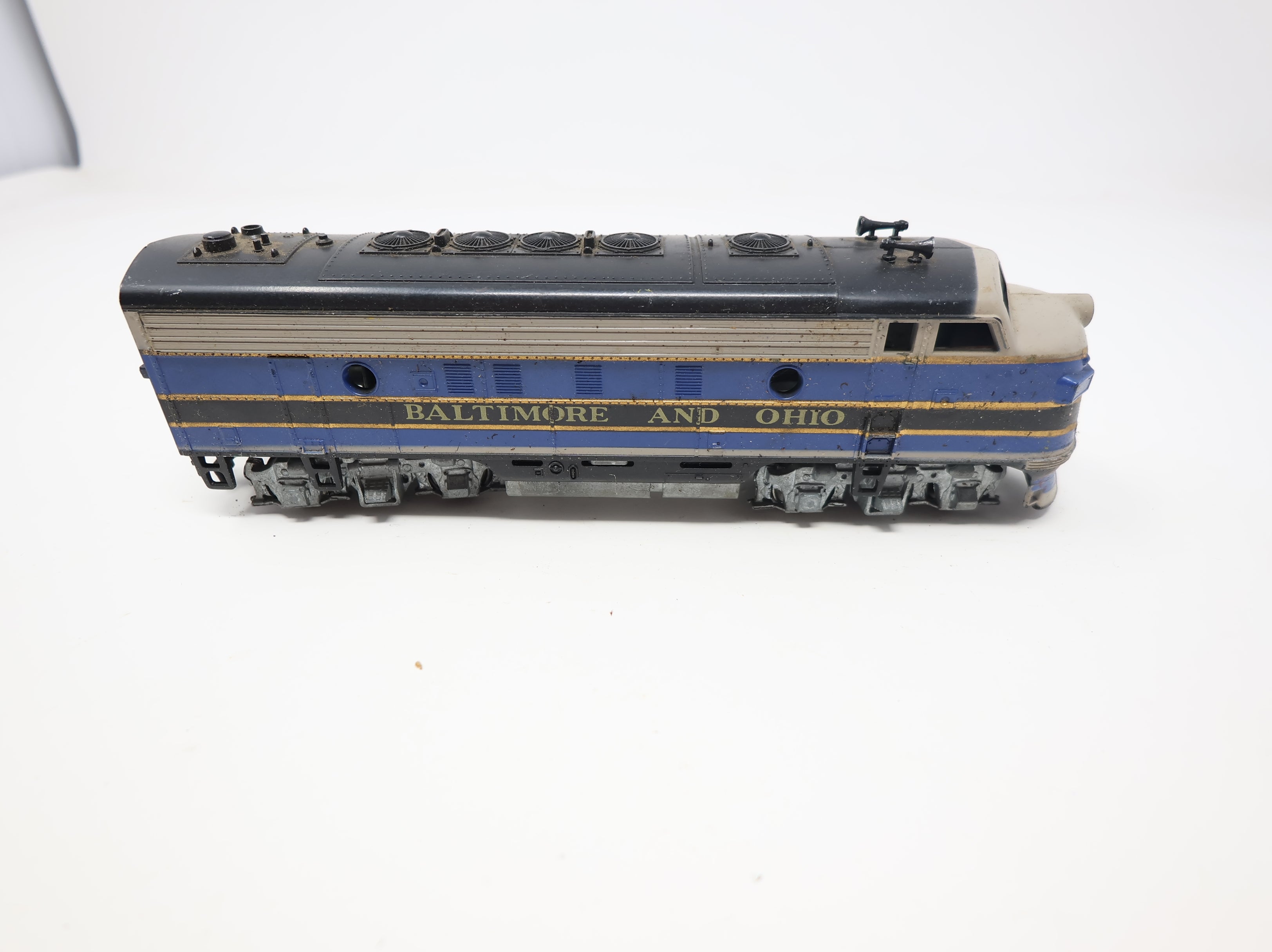 USED Athearn HO Scale A Unit Diesel Locomotive Baltimore and Ohio Rubber Band, Parts/Repairs DC