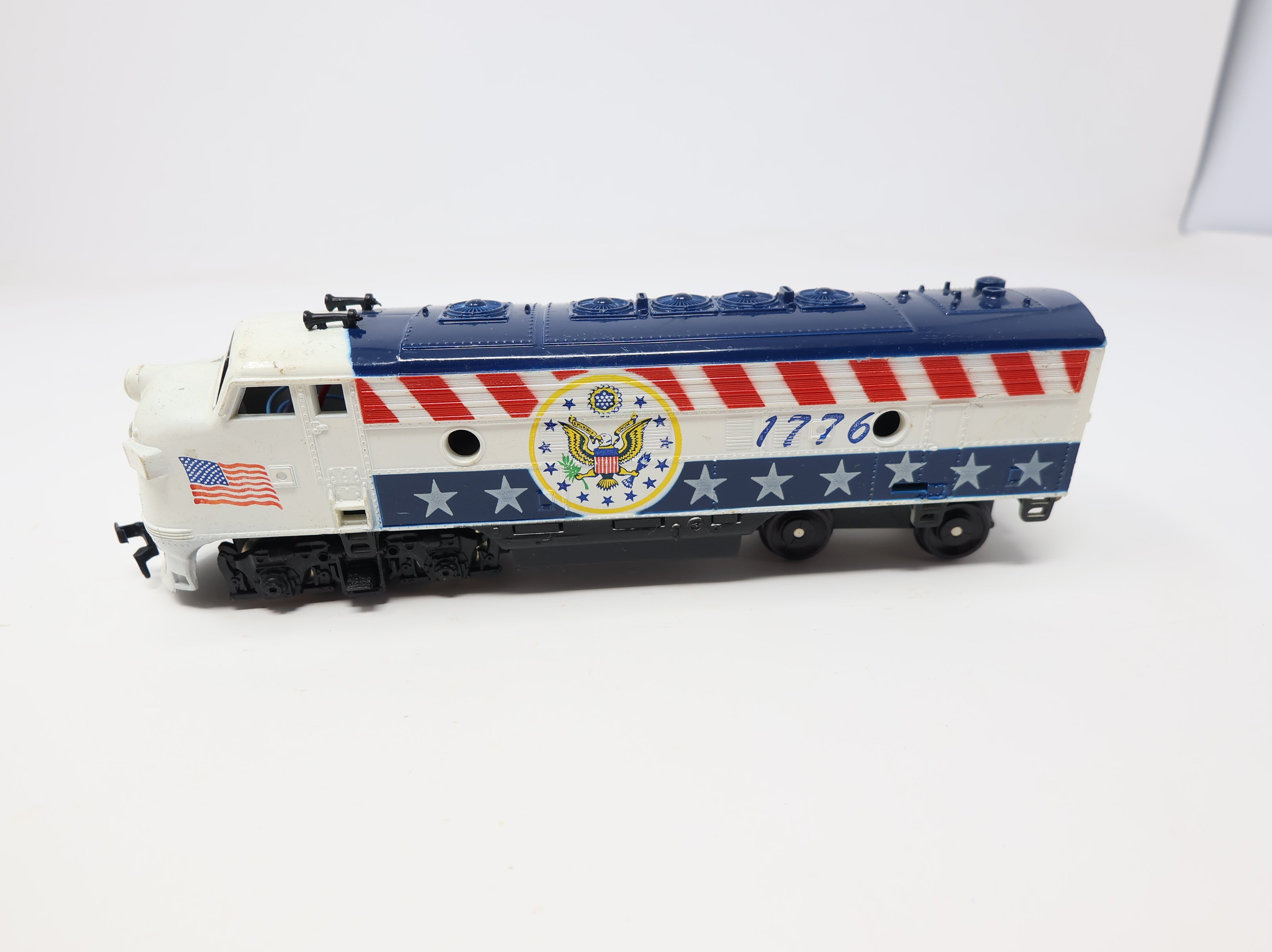 USED Life-Like HO Scale F7A Unit Diesel Locomotive Spirit of 1976 Needs Maintenance DC