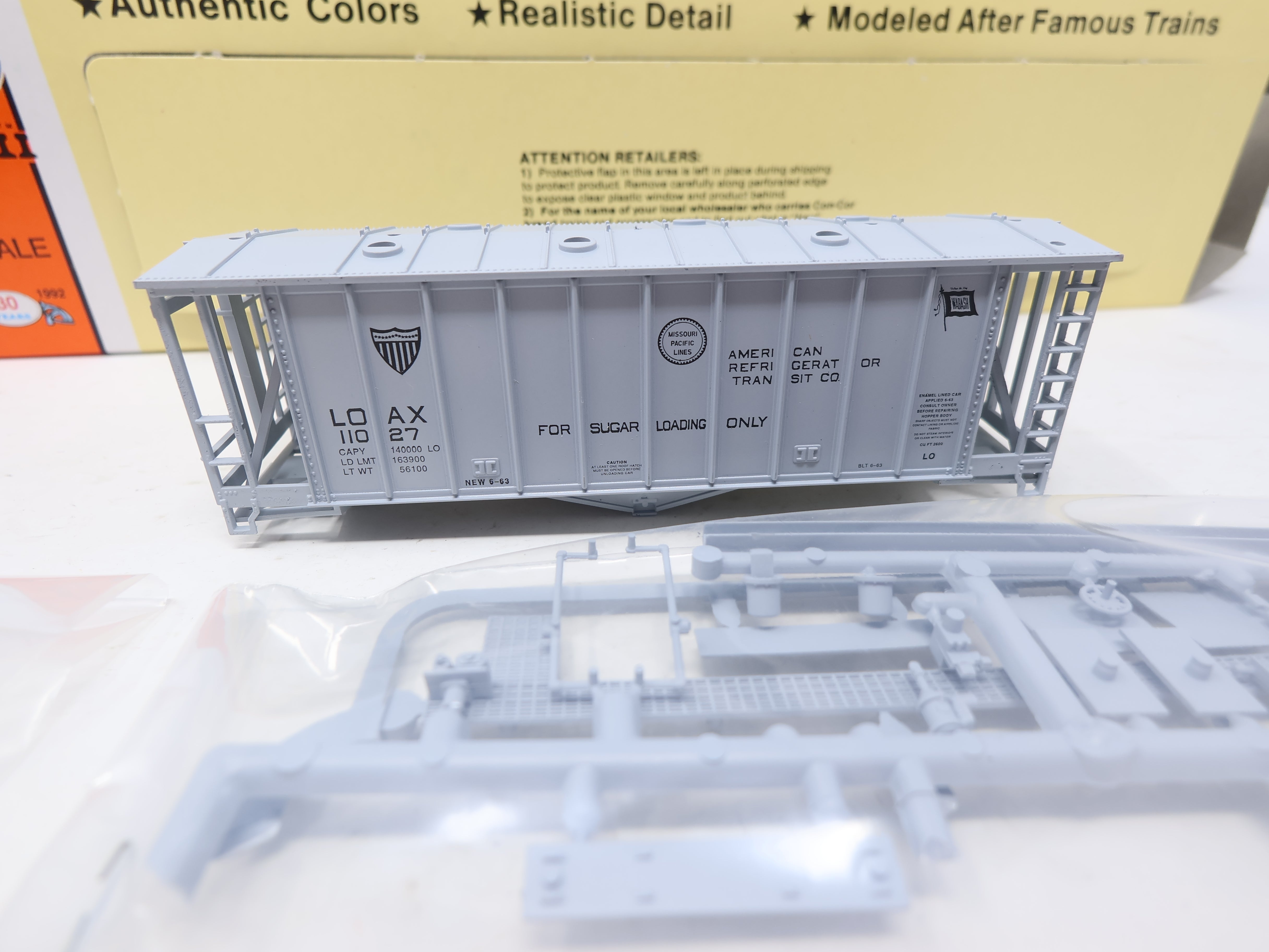 Con-Cor HO Scale, Airslide Hopper (For Sugar Loading Only), American Refrigerator Transit LOAX #11027, MO PAC Historical Society (KIT)