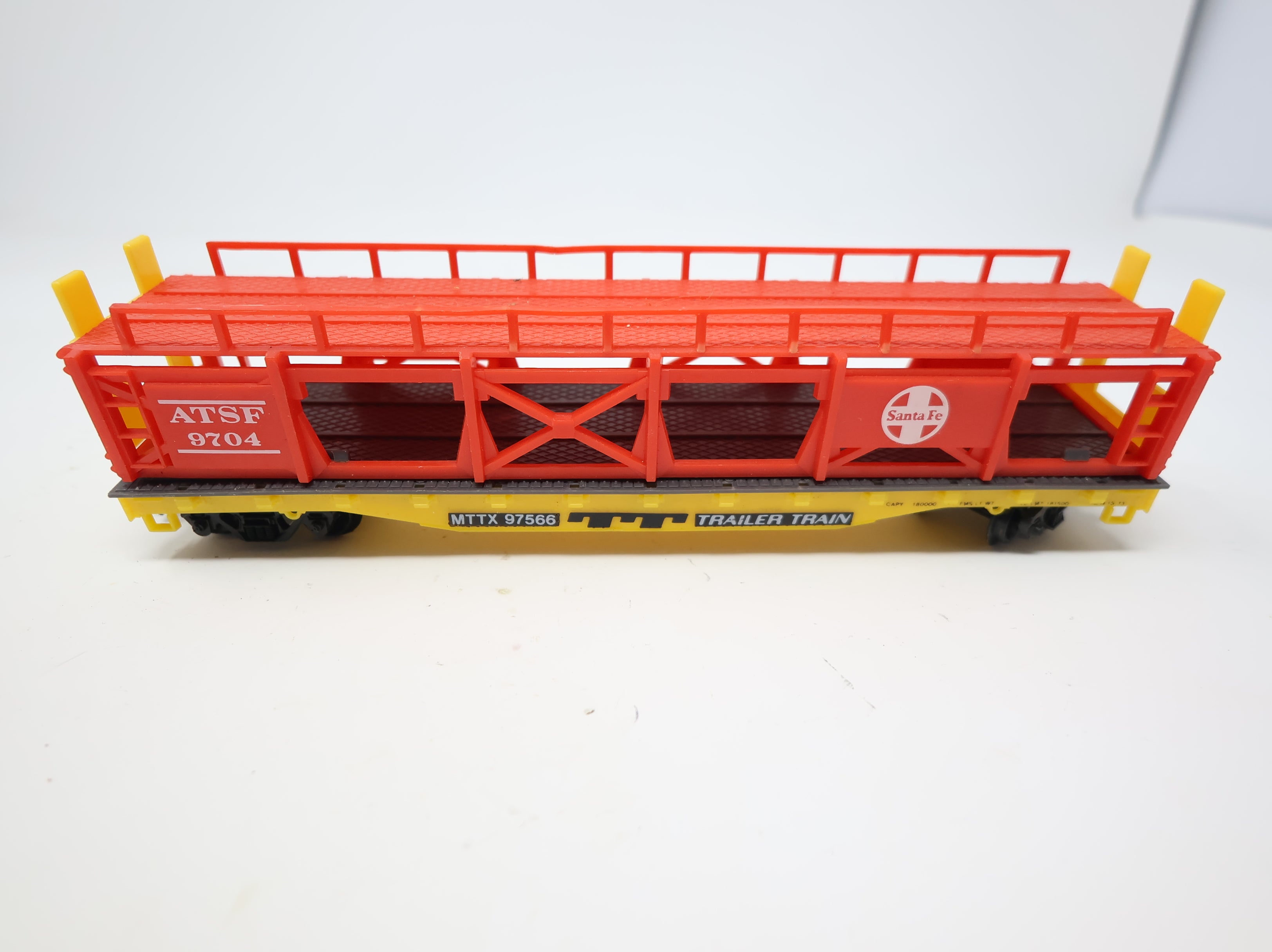 USED Life-Like HO Scale Auto Carrier Trailer Train MTTX #97566 Santa Fe