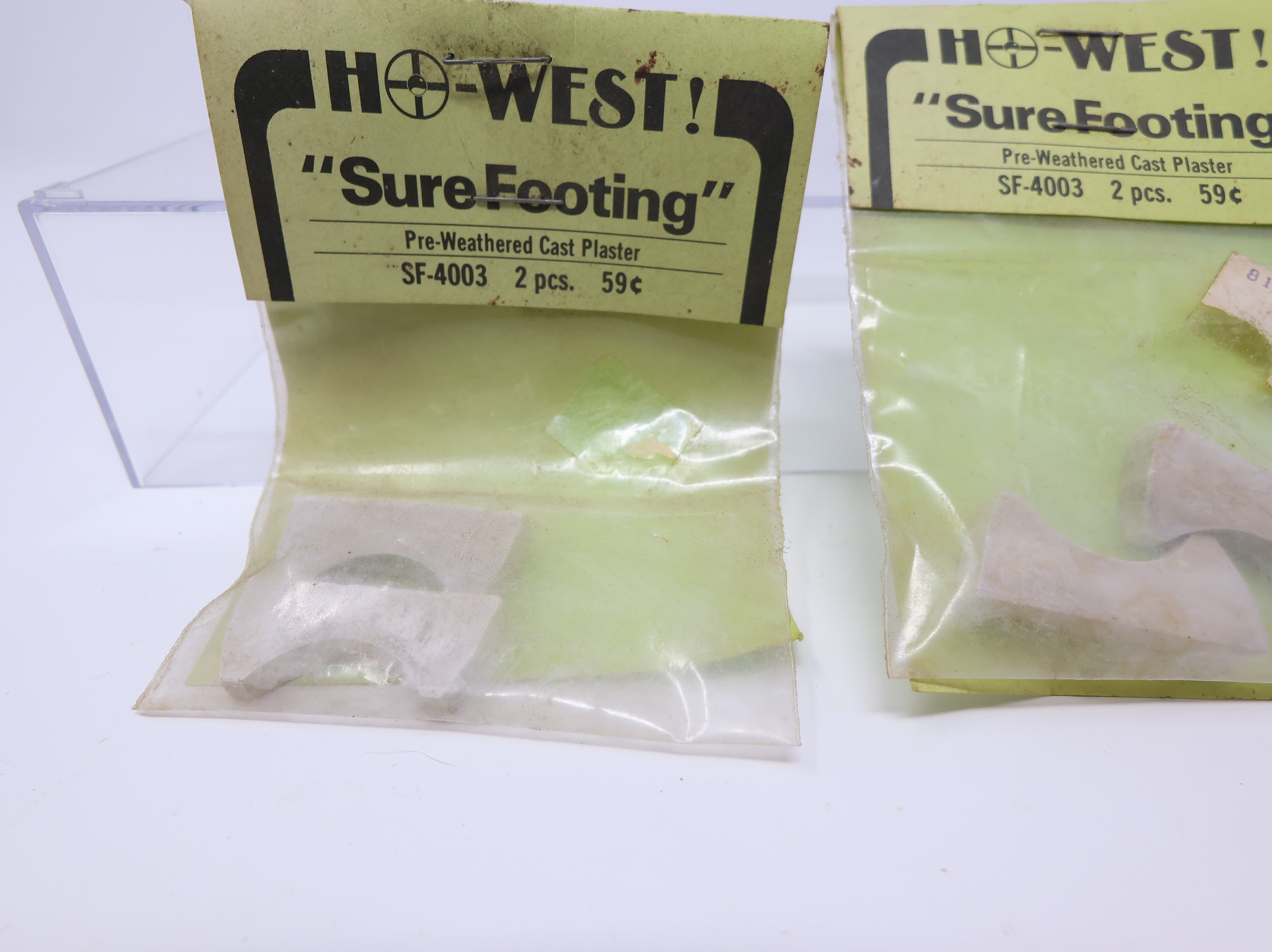 USED HO-West SF4003 HO Scale Sure Footing Pre Weathered Cast Plaster for Fuel Tanks (4 pcs)