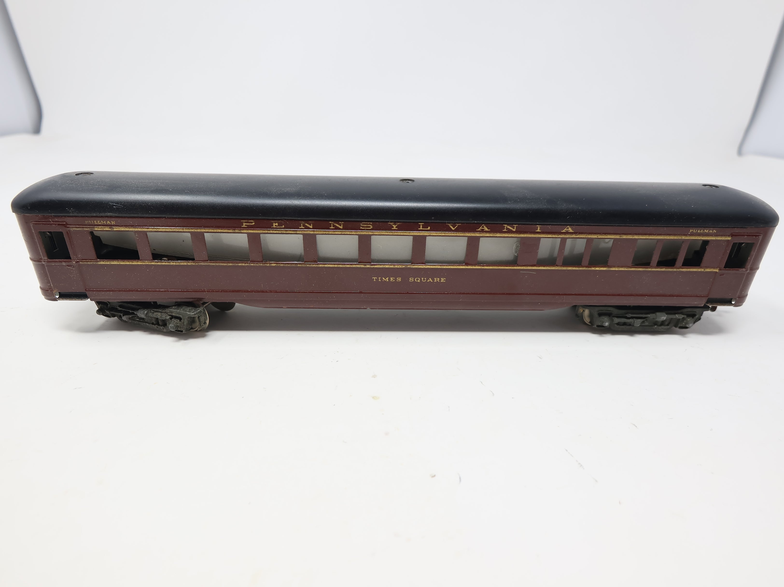 USED Fleischmann HO Scale Pullman Passenger Car Pennsylvania Times Square