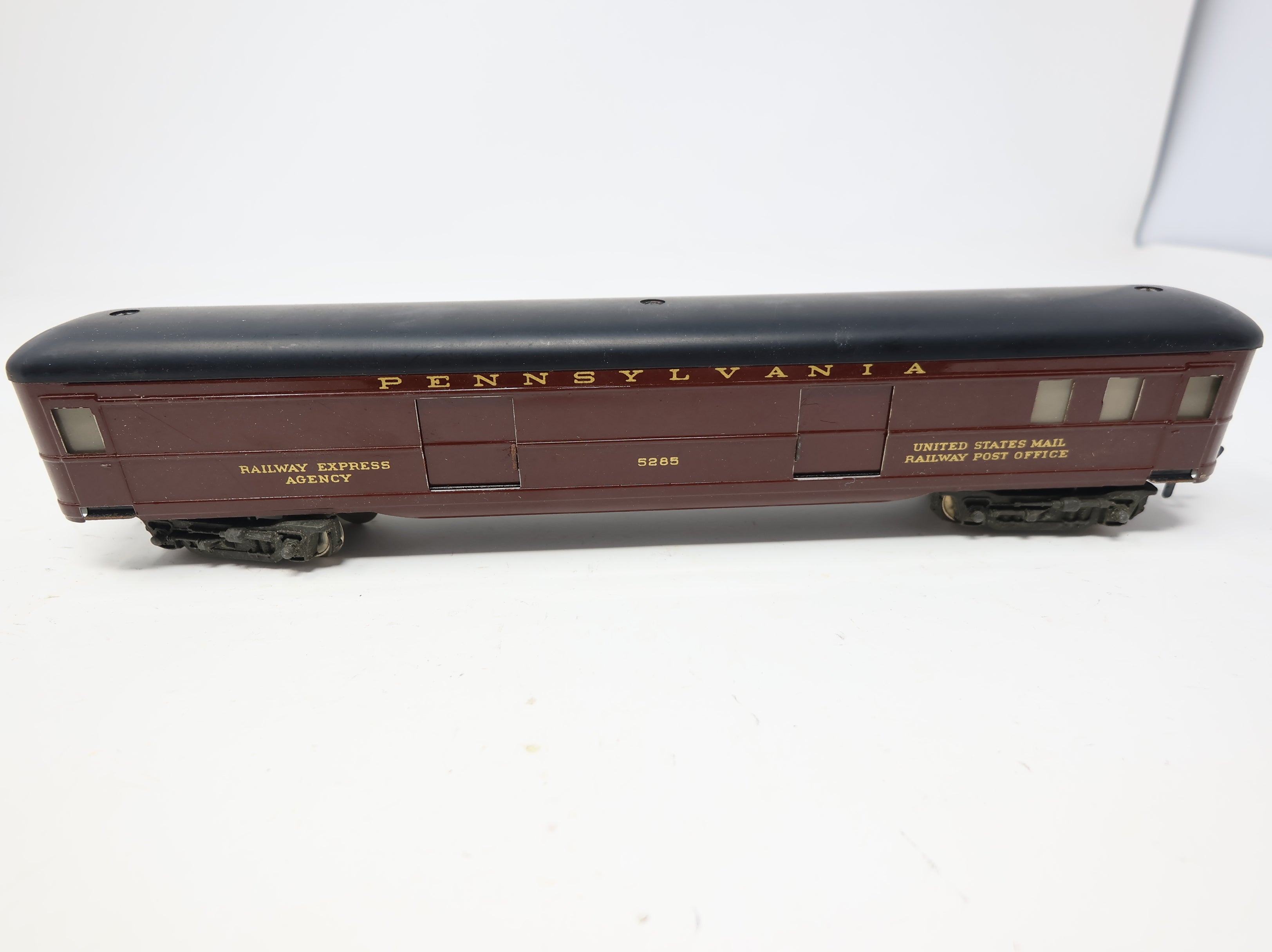 USED Fleischmann HO Scale RPO Passenger Car Pennsylvania #5285