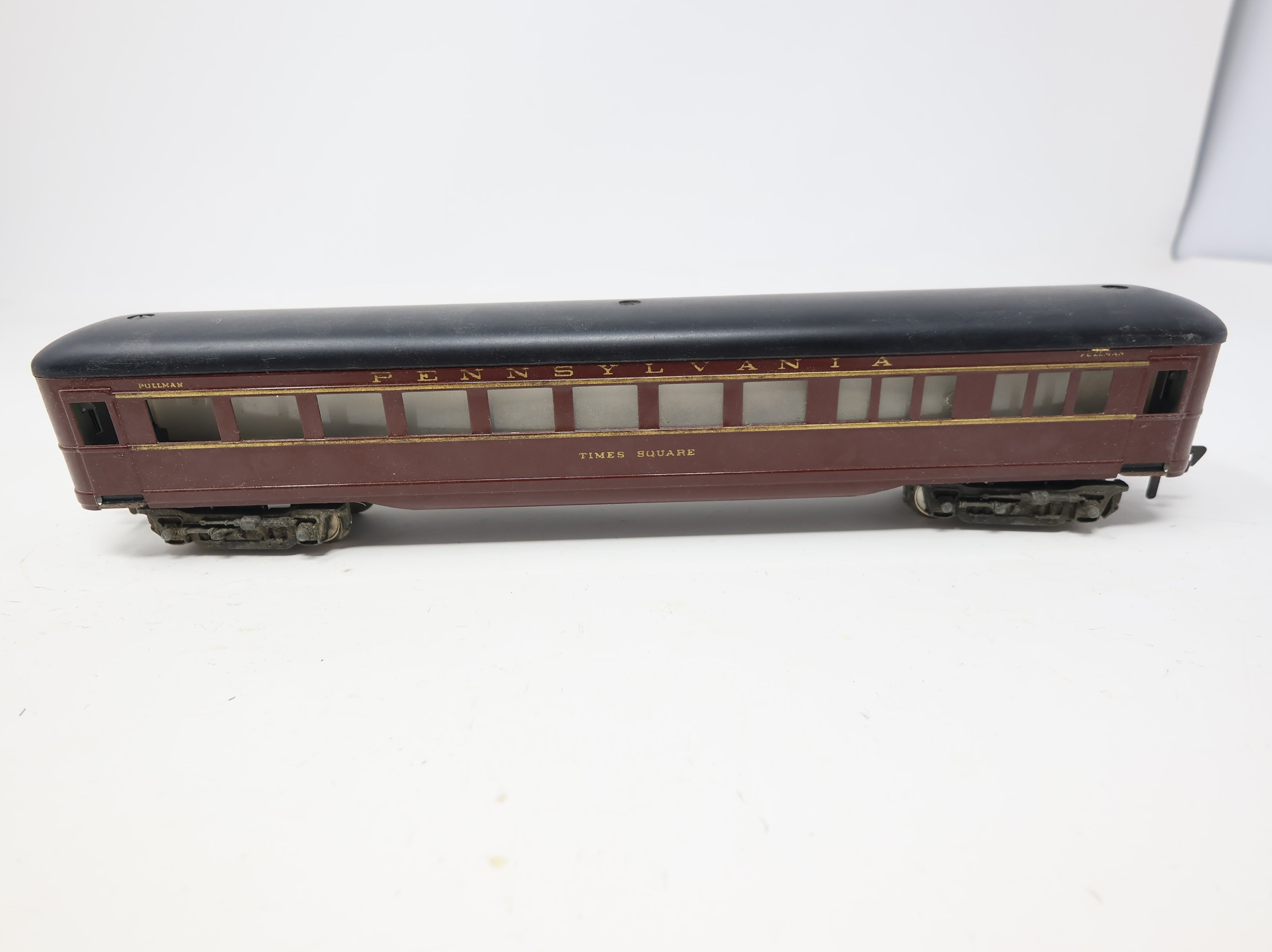 USED Fleischmann HO Scale Pullman Passenger Car Pennsylvania Times Square