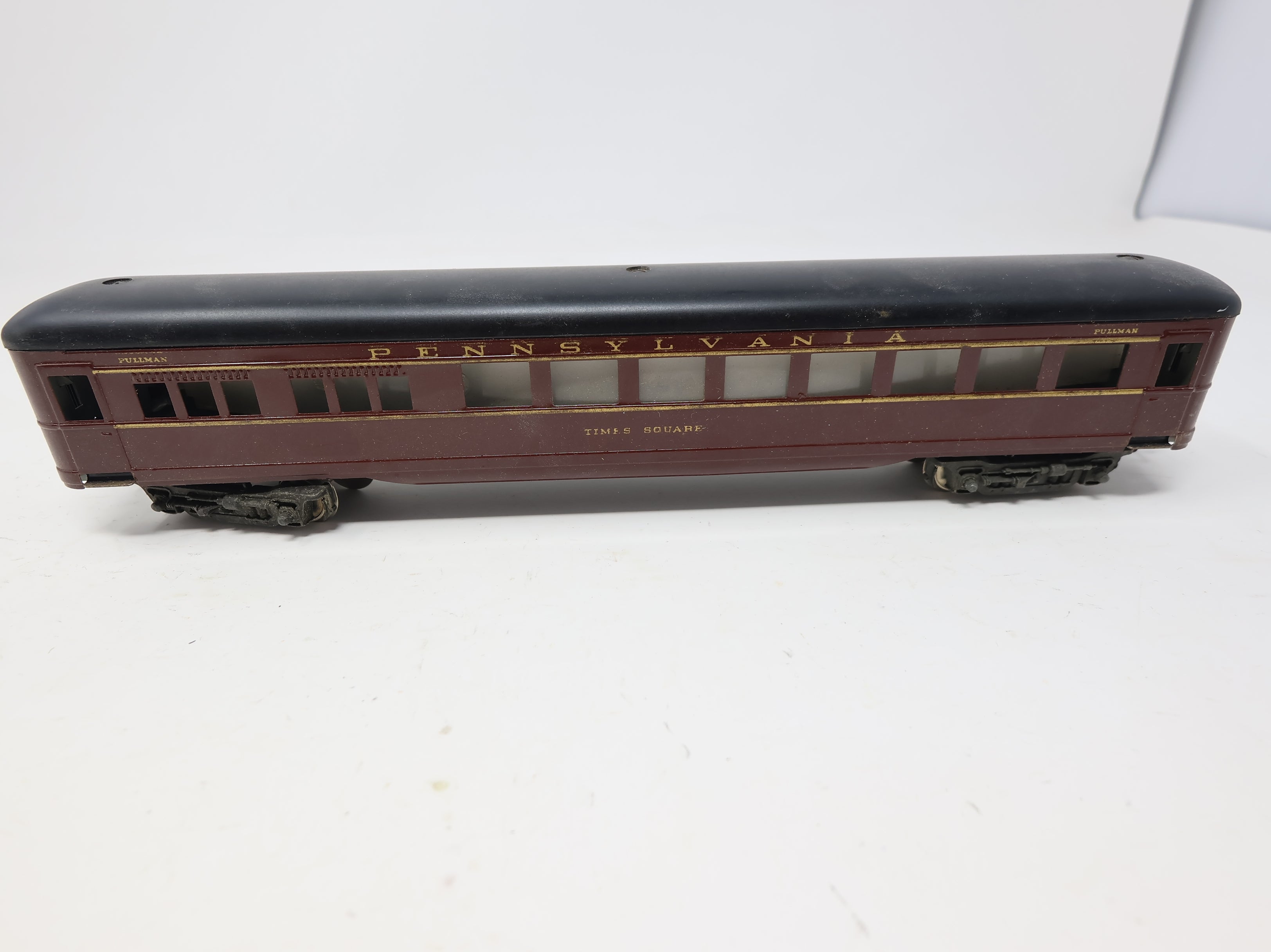 USED Fleischmann HO Scale Pullman Passenger Car Pennsylvania Times Square