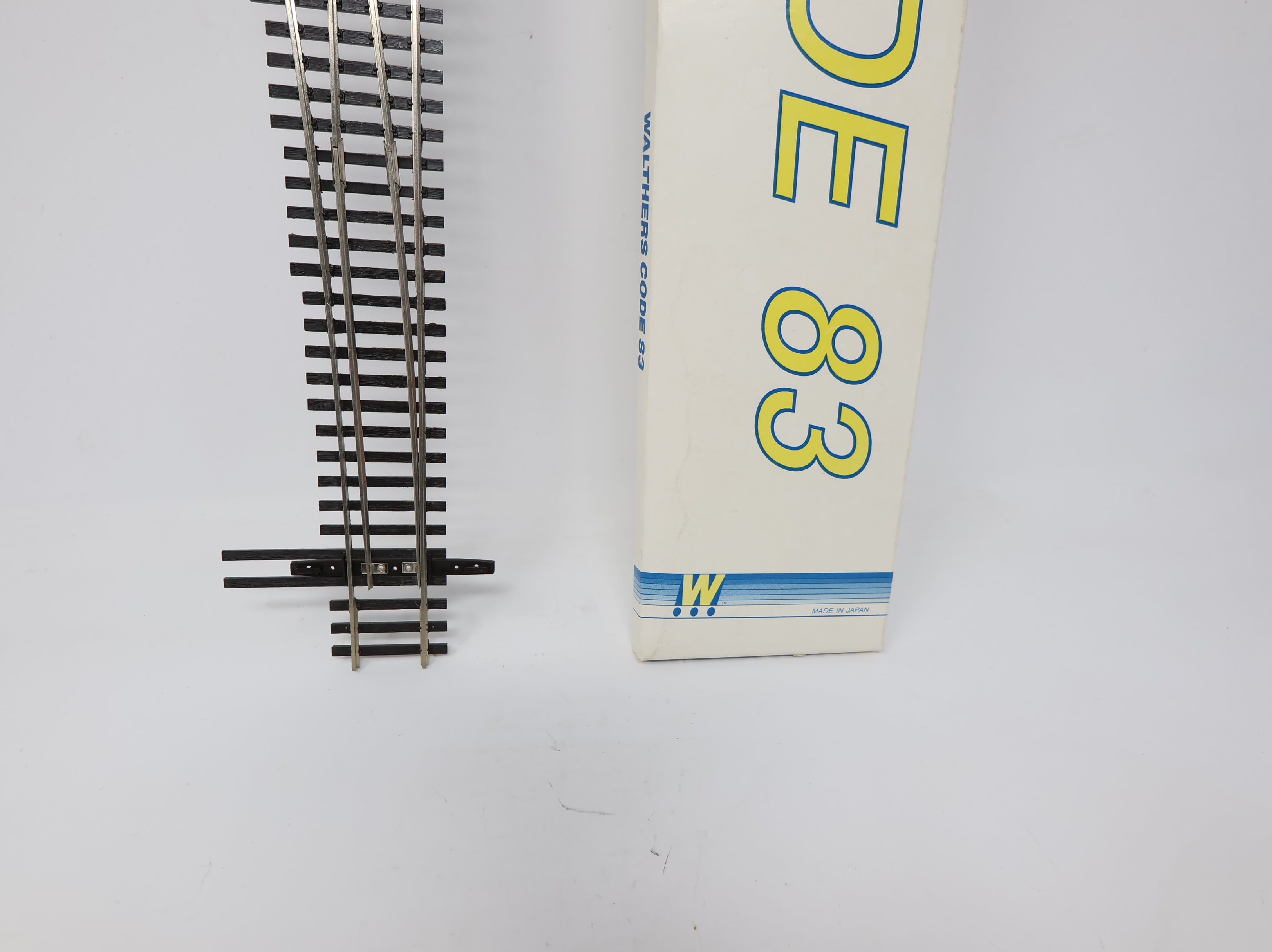 USED Walthers 948-8805 HO Scale Code 83 Left Hand Turnout #8 Track