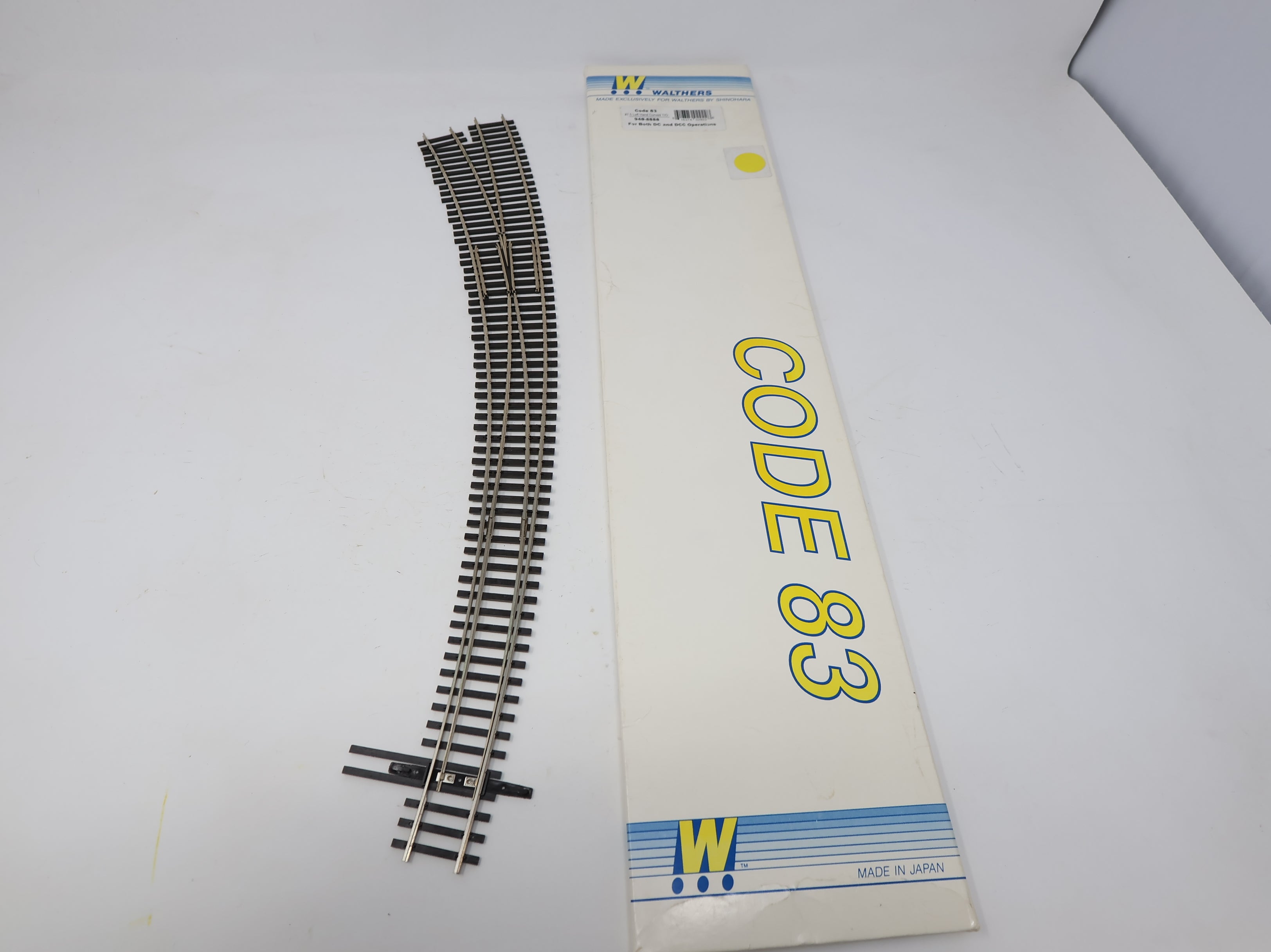 USED Walthers 948-8888 HO Scale Code 83 Left Hand Curved Turnout #7.5 Track