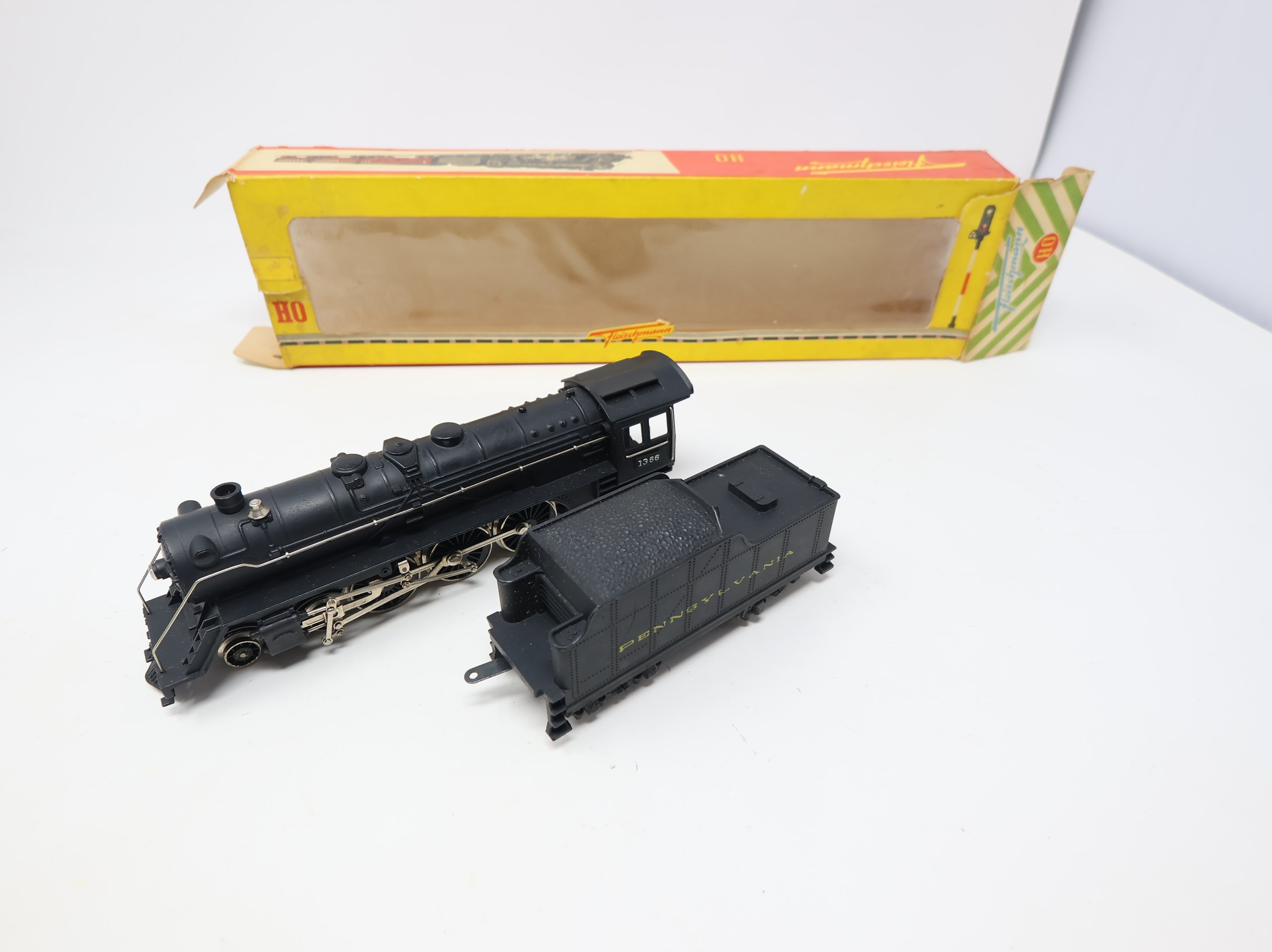 USED Fleischmann HO Scale 4-6-2 Steam Locomotive Pennsylvania #1366 Parts/Repairs