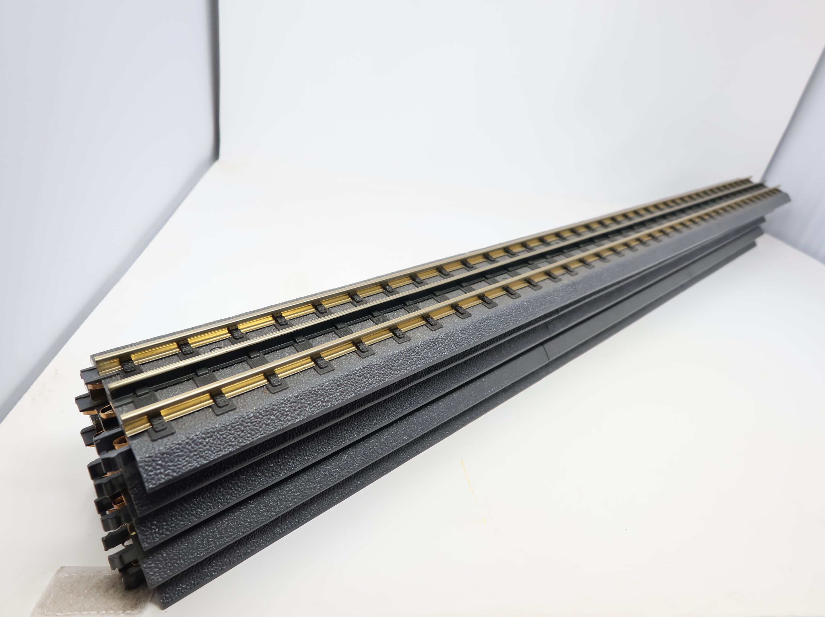 USED MTH O RealTrax 30" Straight Track (5 pcs)