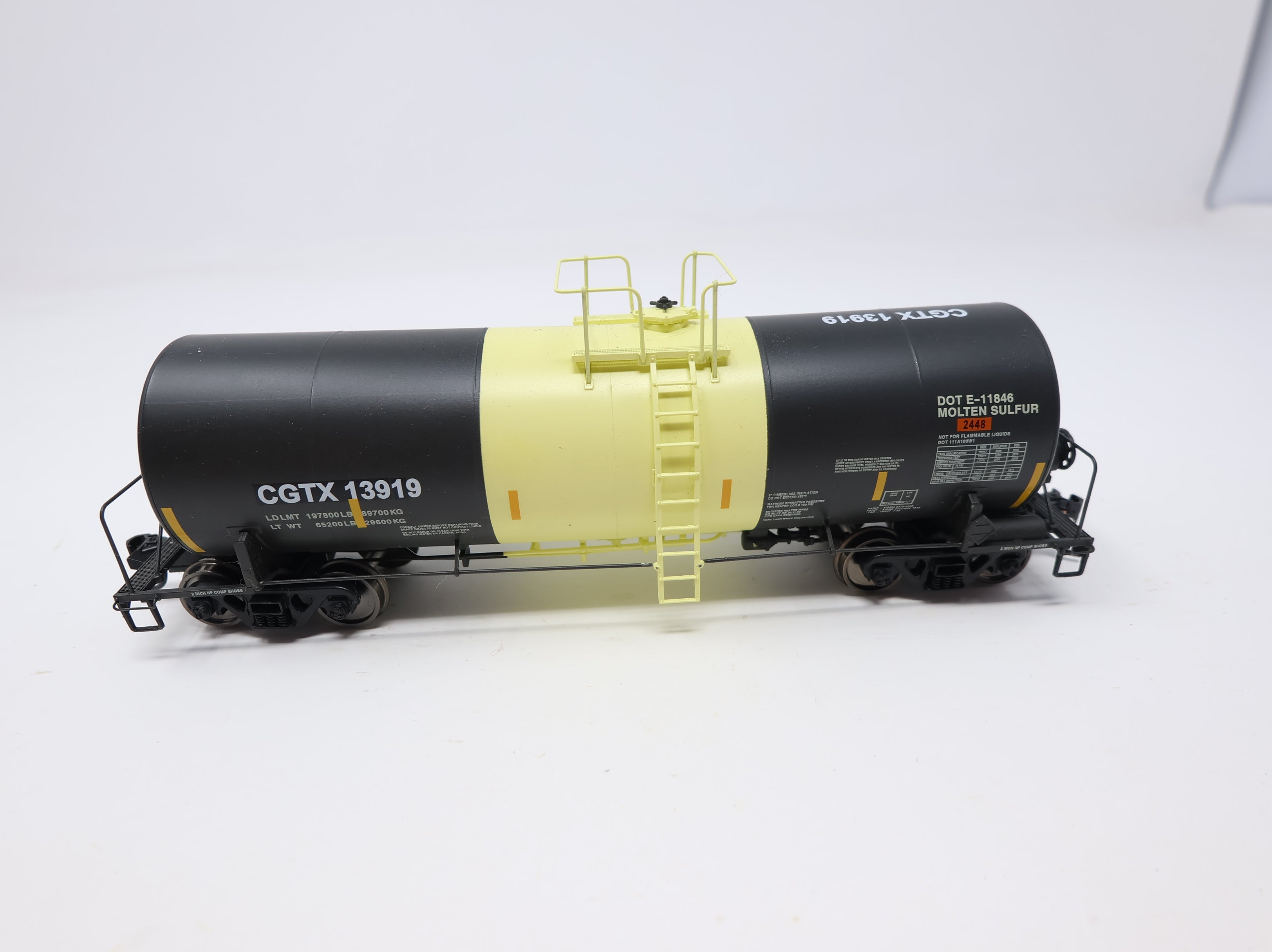 USED WalthersProto 920-100001 HO Scale 40' Trinity 14k Gal Molten Sulfur Tank Car General American CGTX #13919