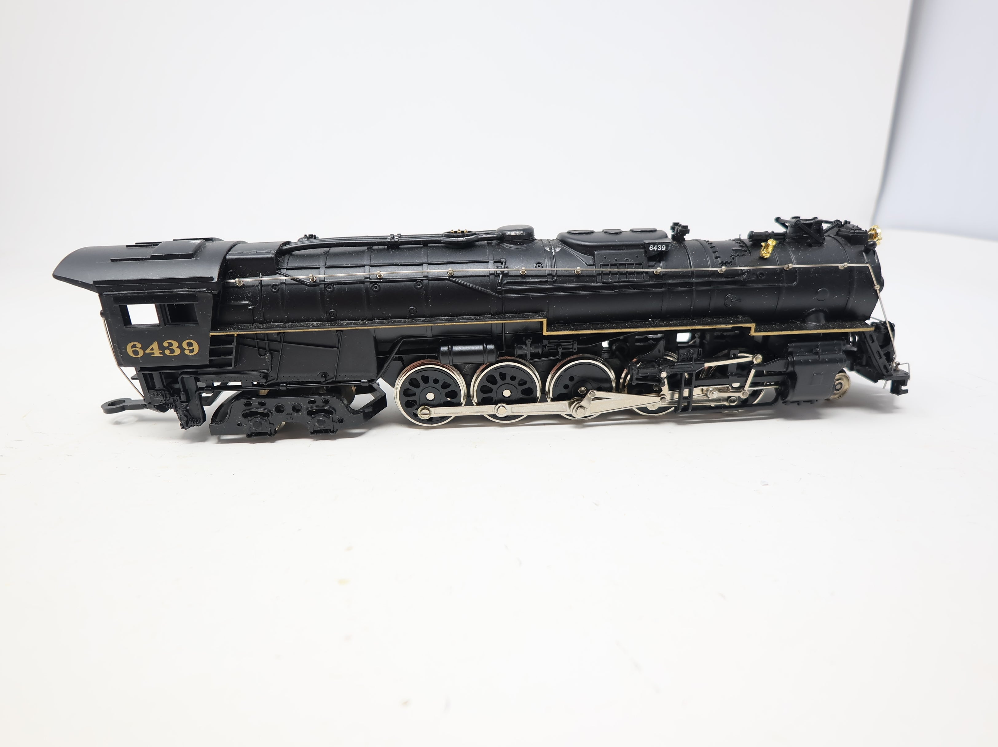 USED Bachmann 41-562-14 HO Scale The Texas Chugger 2-10-4 Steam Locomotive & 14 Wheel Tender Pennsylvania #6439