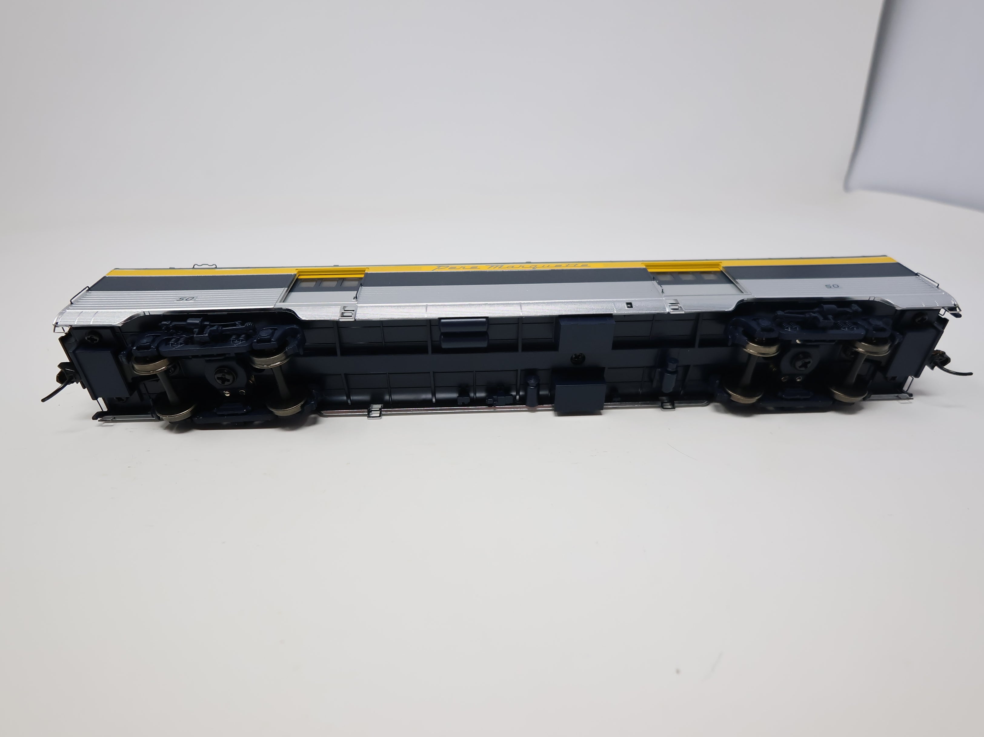 WalthersProto 920-9361 HO Scale 72' Pullman Baggage Passenger Car Pere Marquette C&O #50