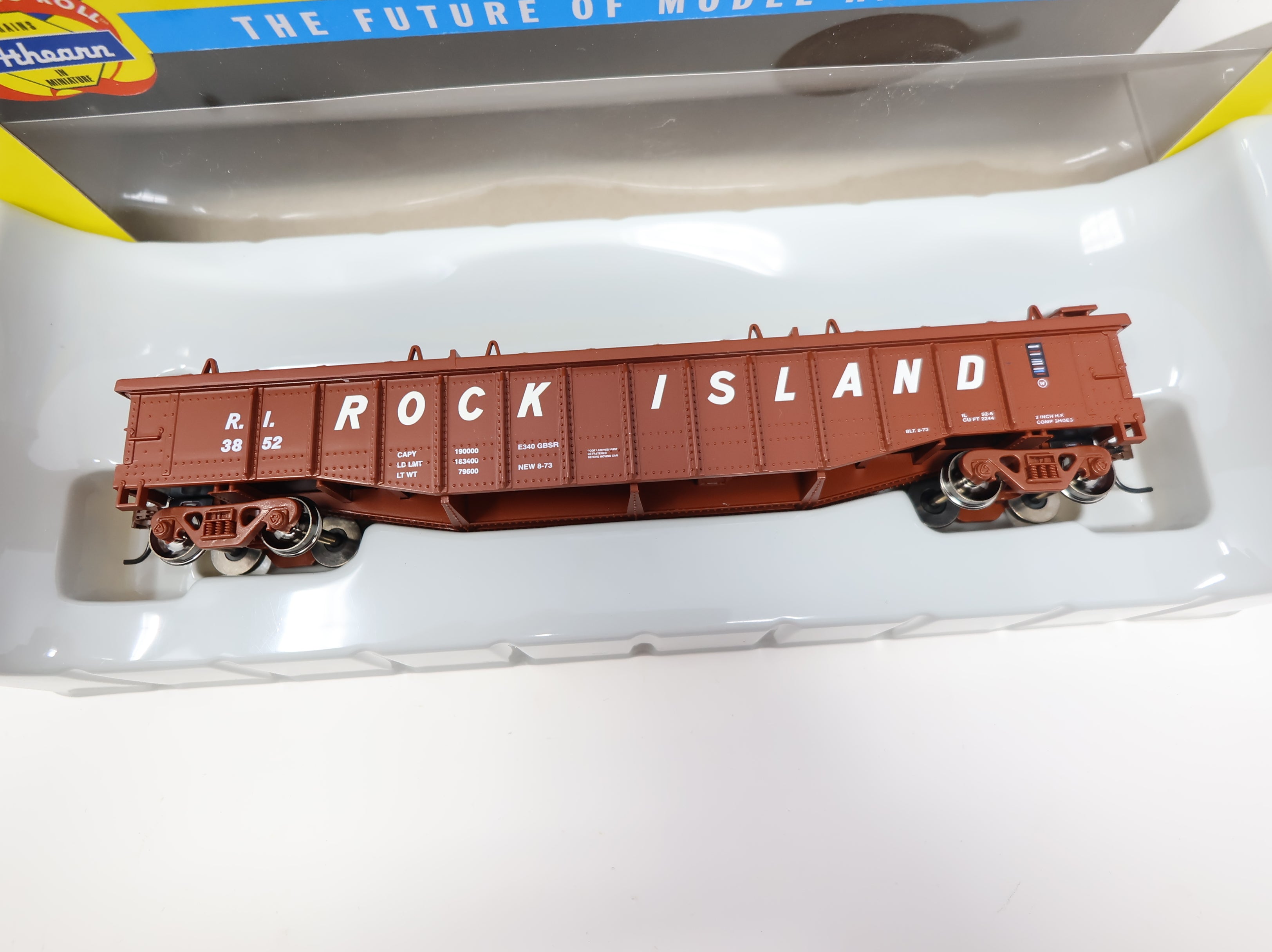 Athearn 76208 HO Scale 50' Covered Gondola Rock Island RI #3852