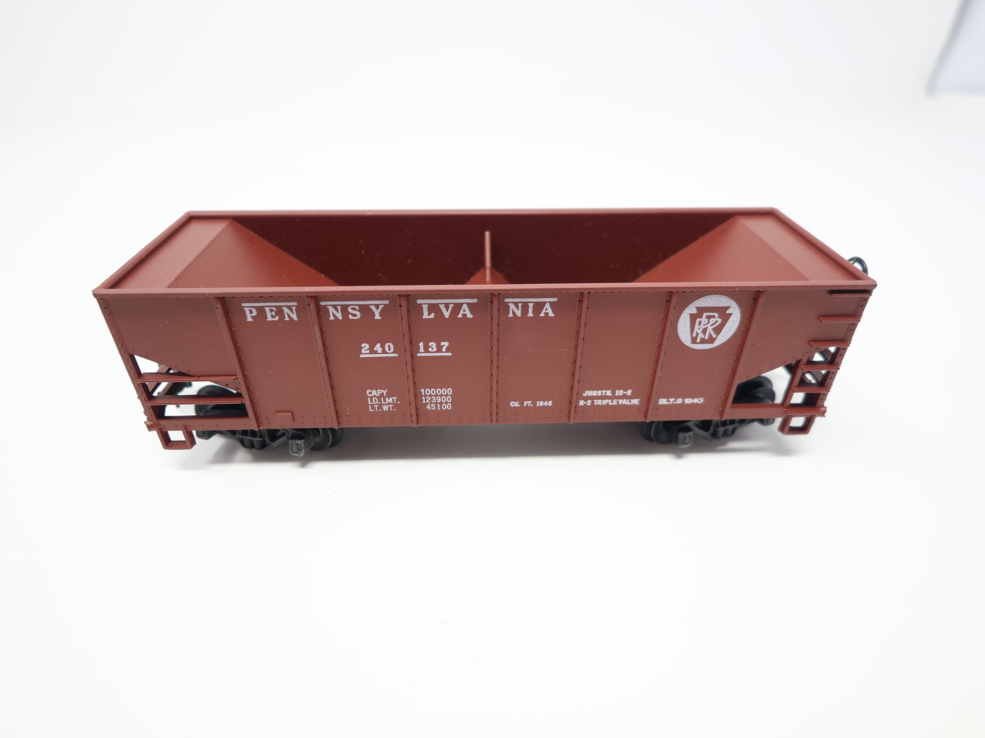 USED Mantua HO Scale Operating 2 Bay Hopper Pennsylvania #240137