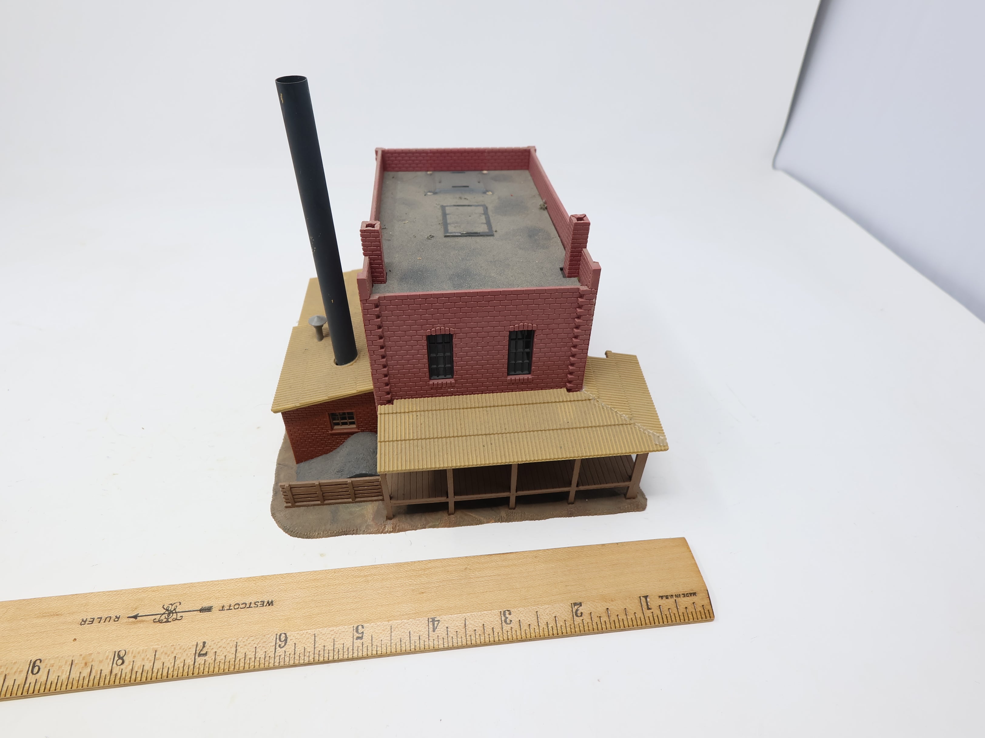 USED Pola HO Scale Factory Building