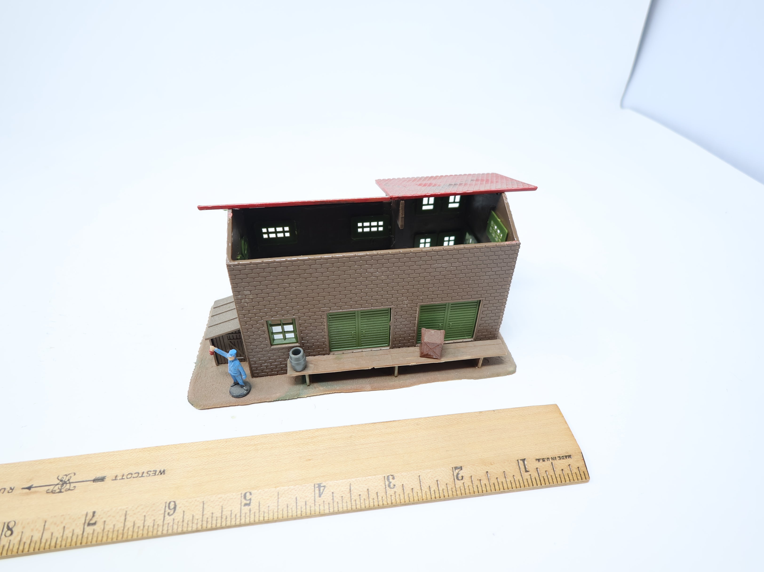 USED HO Scale Station House Building