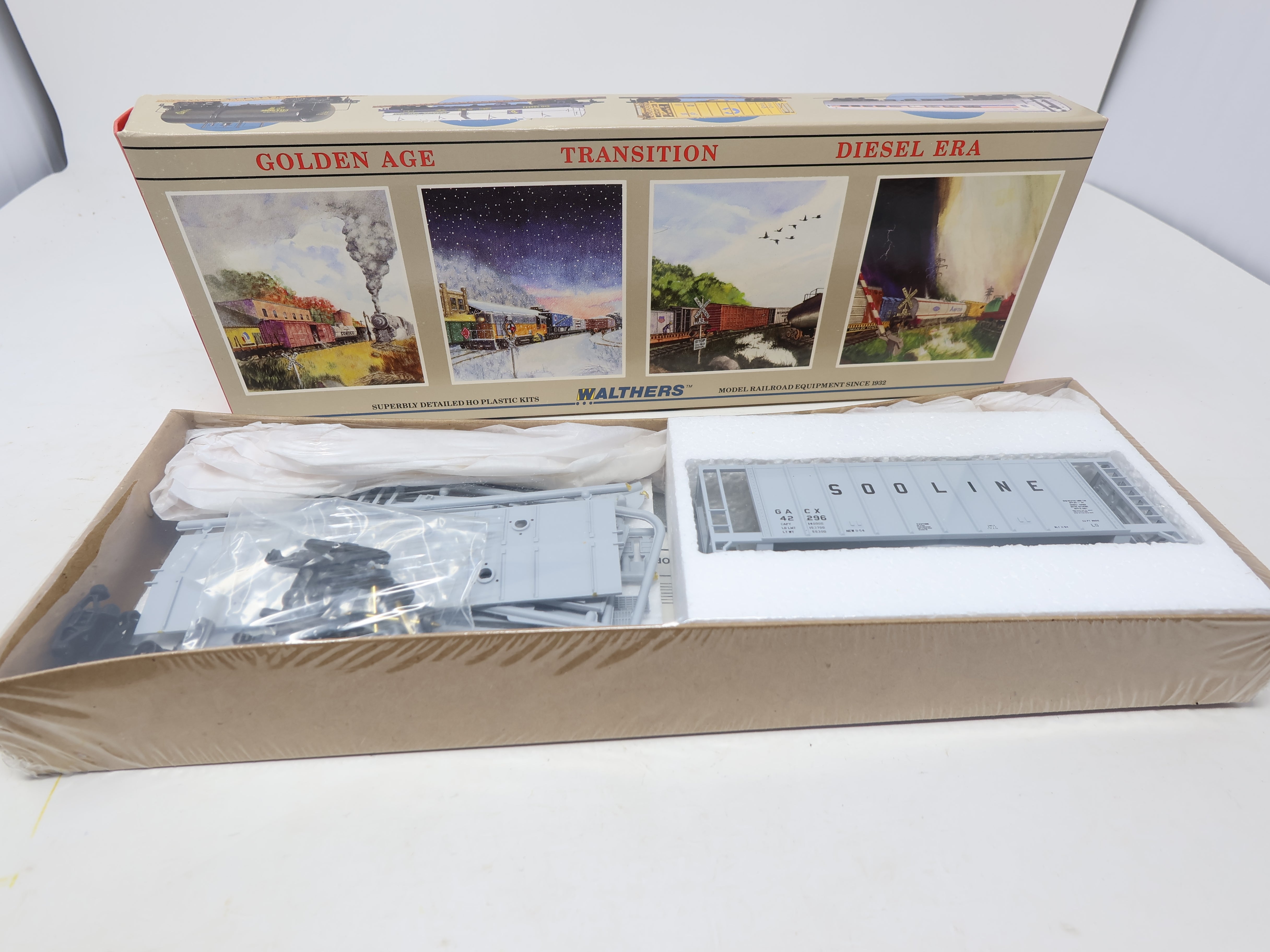 Walthers HO Scale, 1993 LMTD Run Airslide Hopper, SOO Line #42296, Sealed 113/340 (KIT)