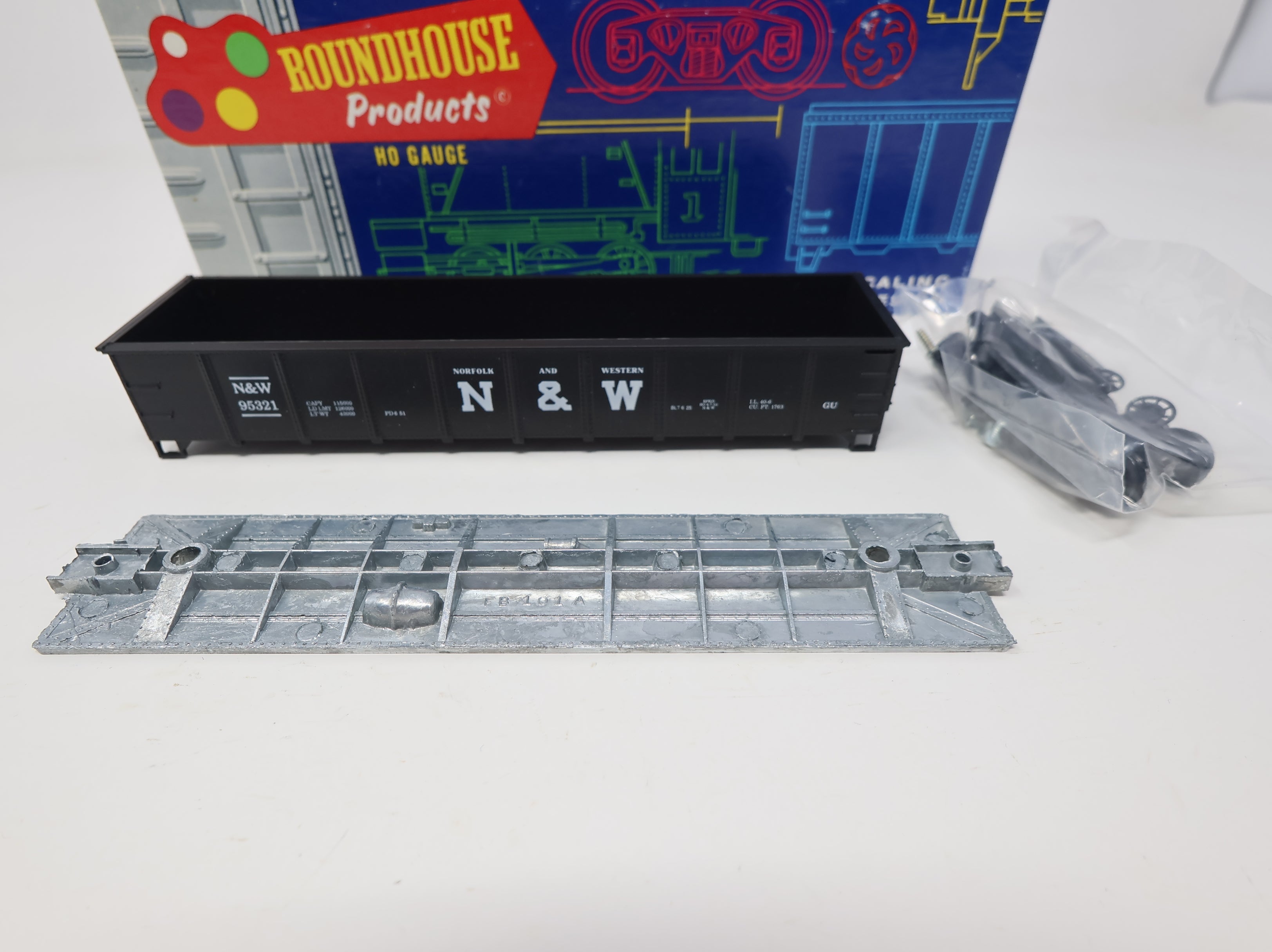 USED Roundhouse 3252 HO Scale 40' Gondola Norfolk & Western N&W #95321 KIT