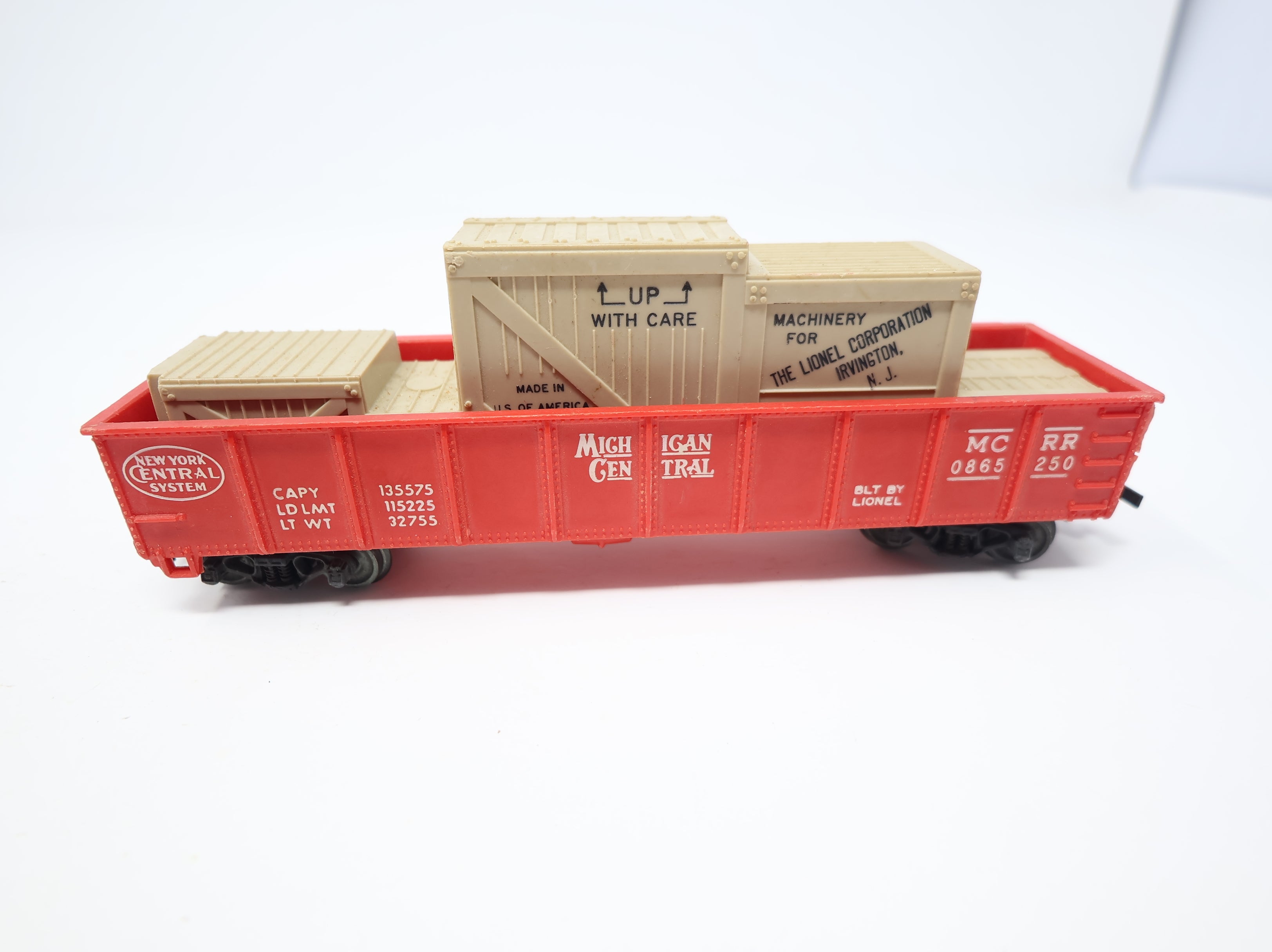 USED Lionel HO Scale 40' Gondola Michigan Central MCRR #0865250 w/ Crate Load (Rough)