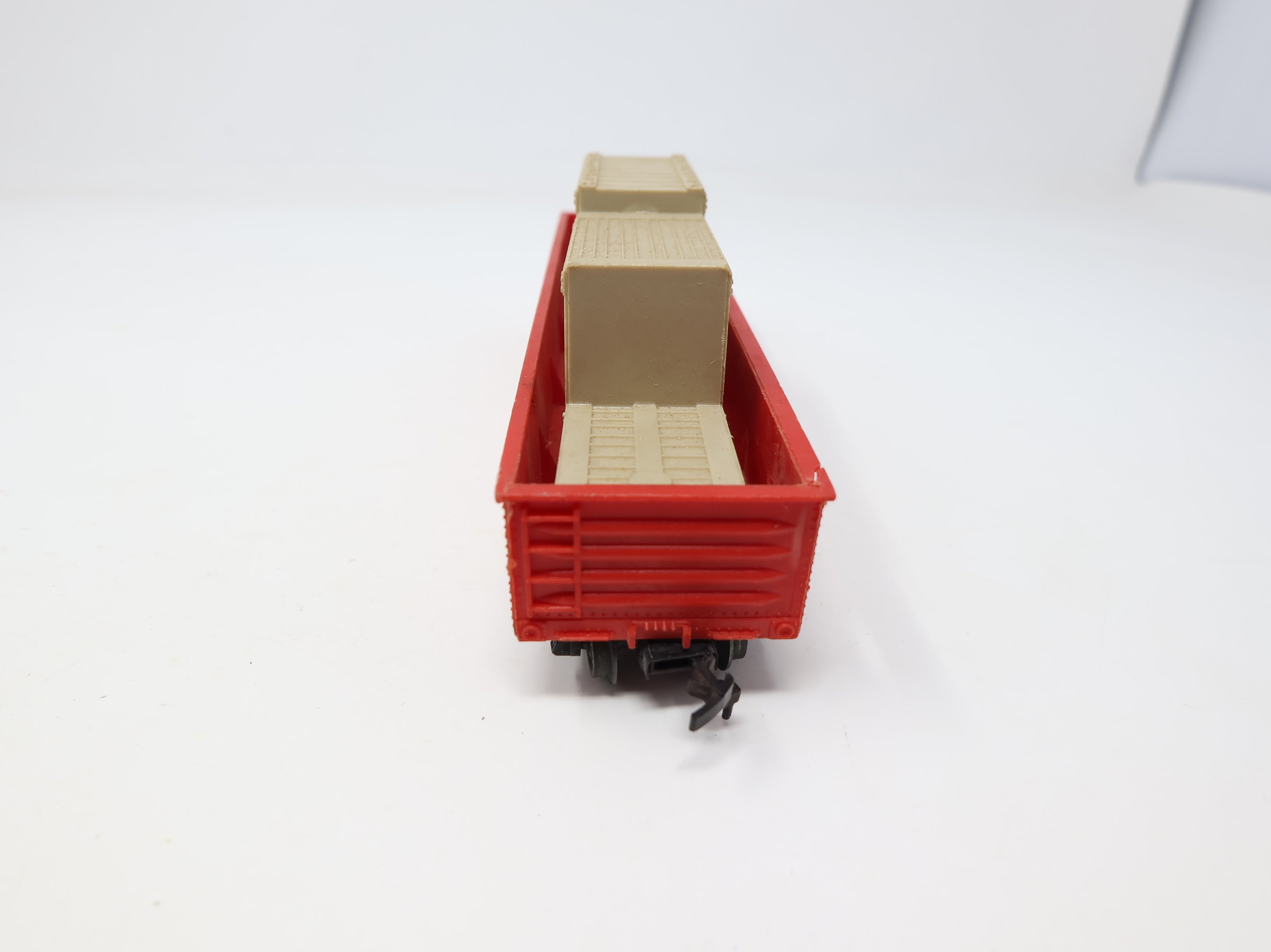 USED Lionel HO Scale 40' Gondola Michigan Central MCRR #0865250 w/ Crate Load (Rough)